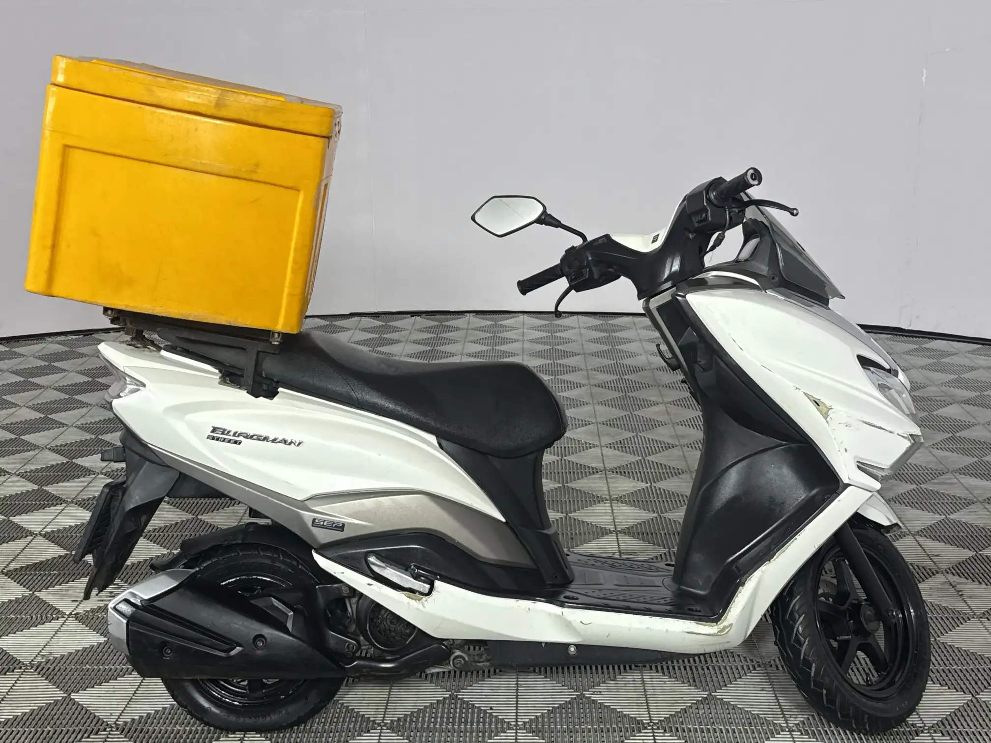 Suzuki Burgman Street