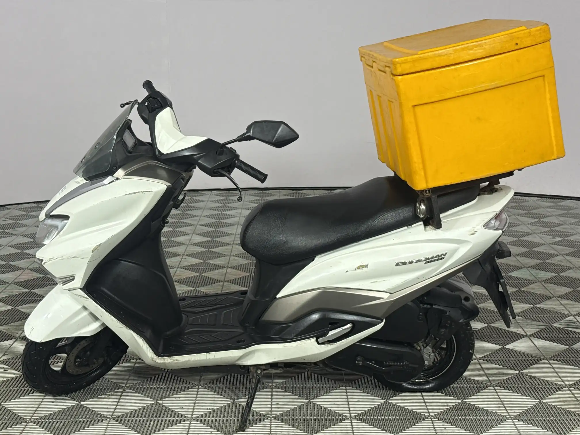 Suzuki Burgman Street
