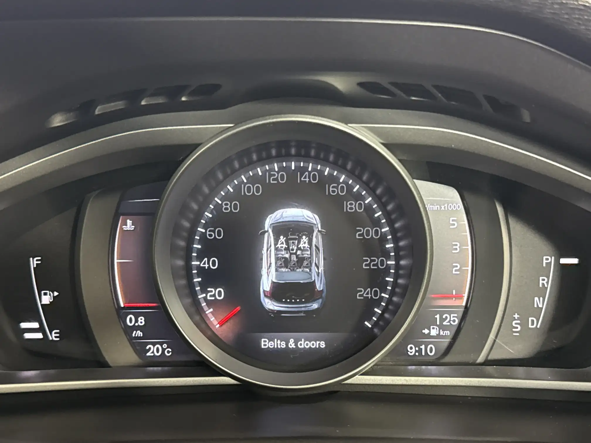 Volvo V40