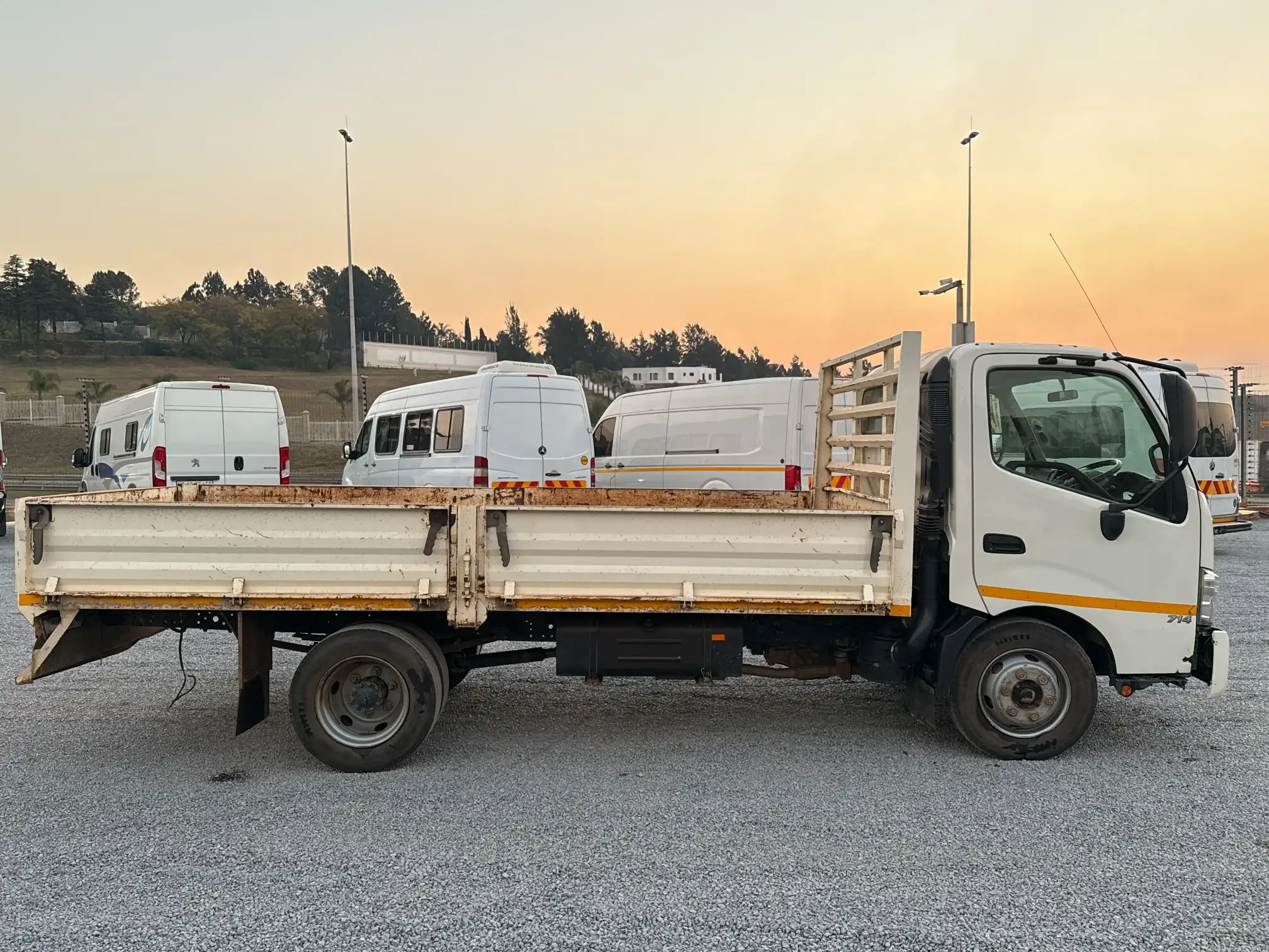 Hino 300 Series