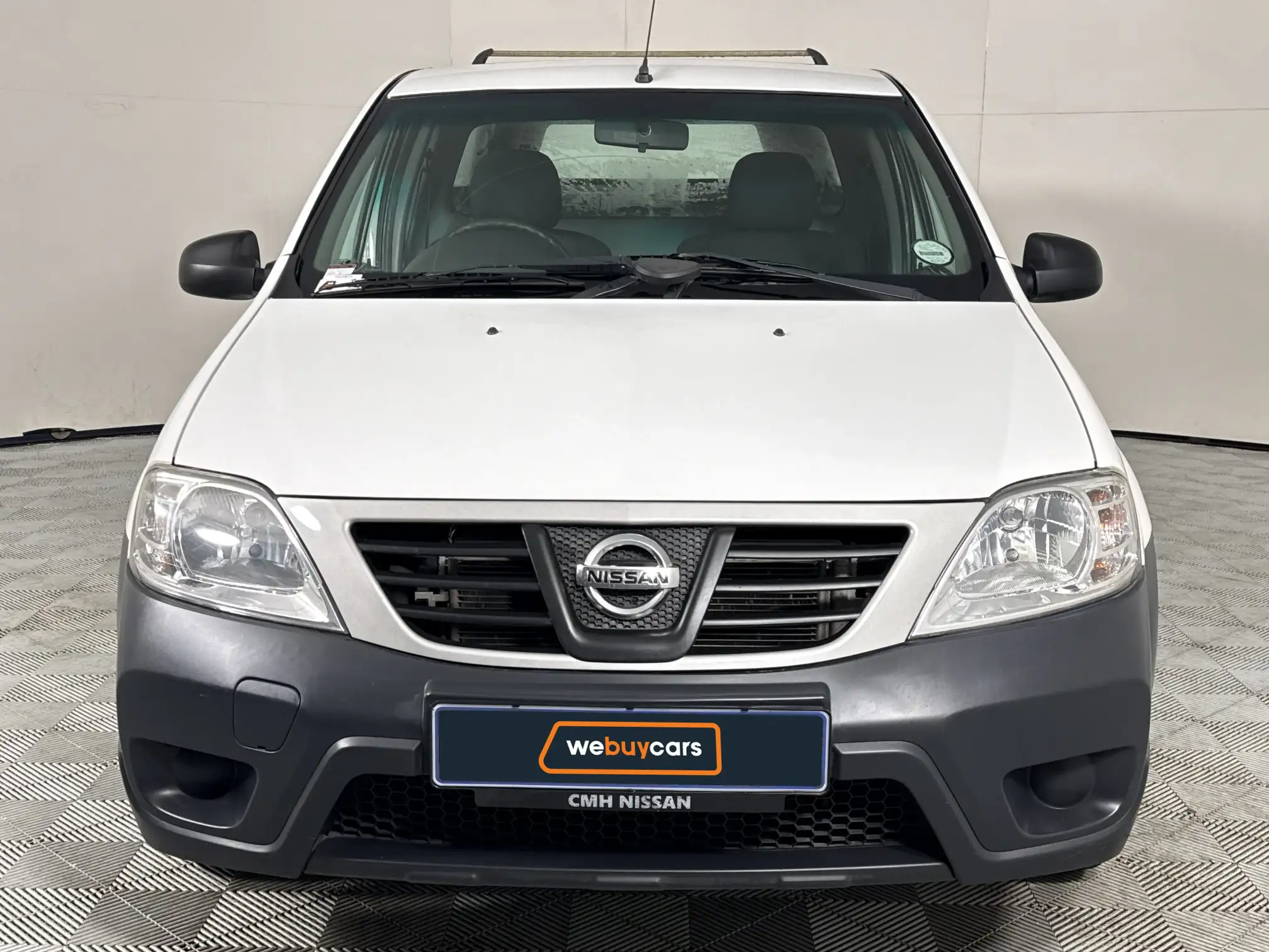 Nissan NP200