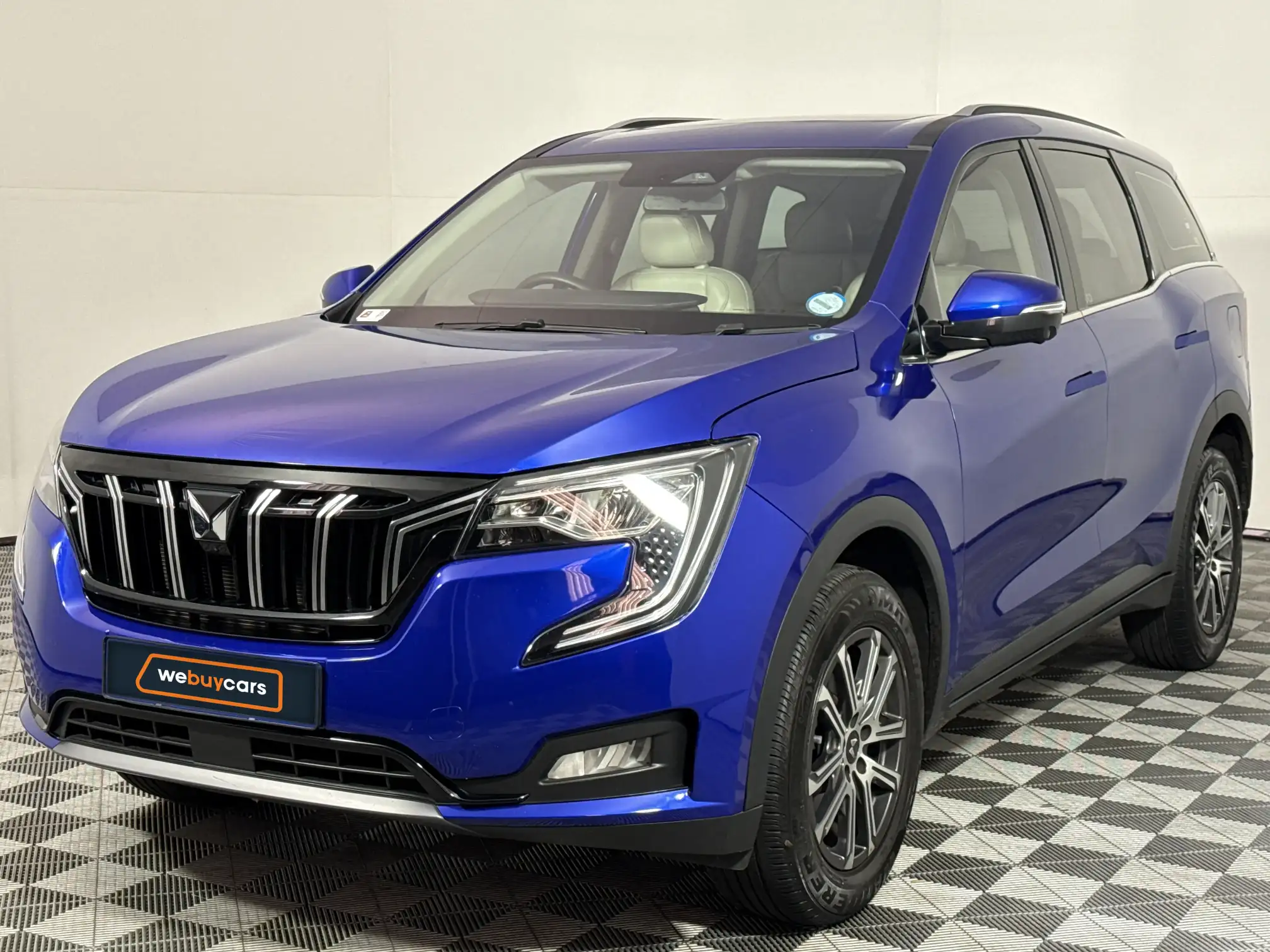 2023 Mahindra XUV 700