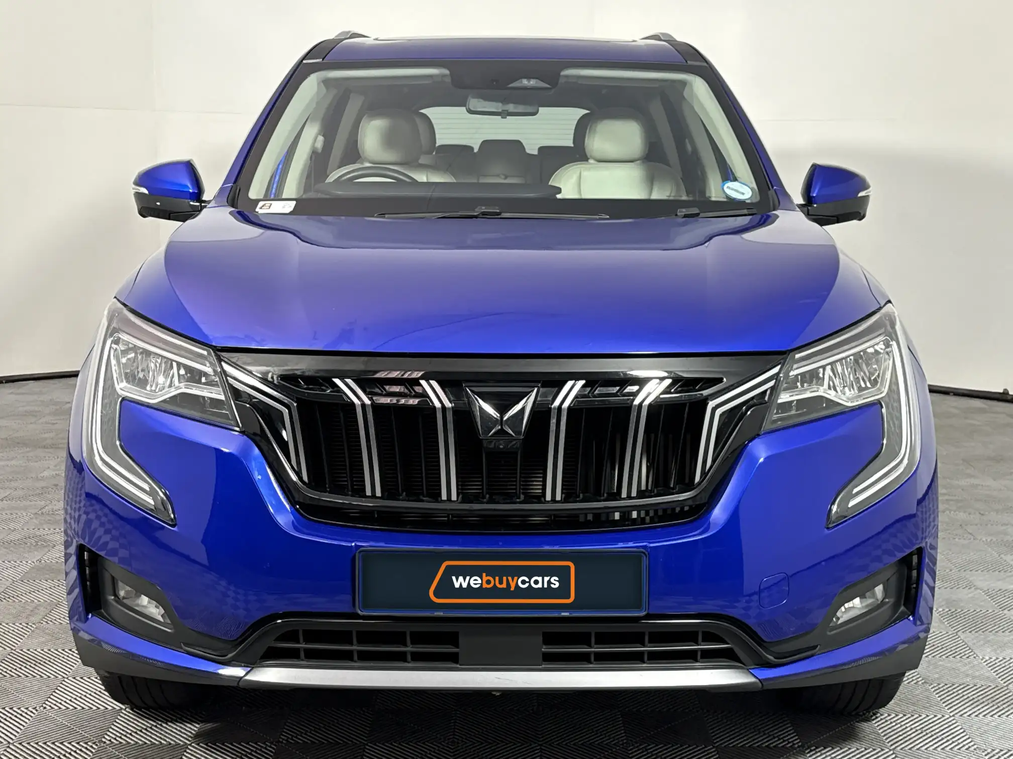Mahindra XUV 700