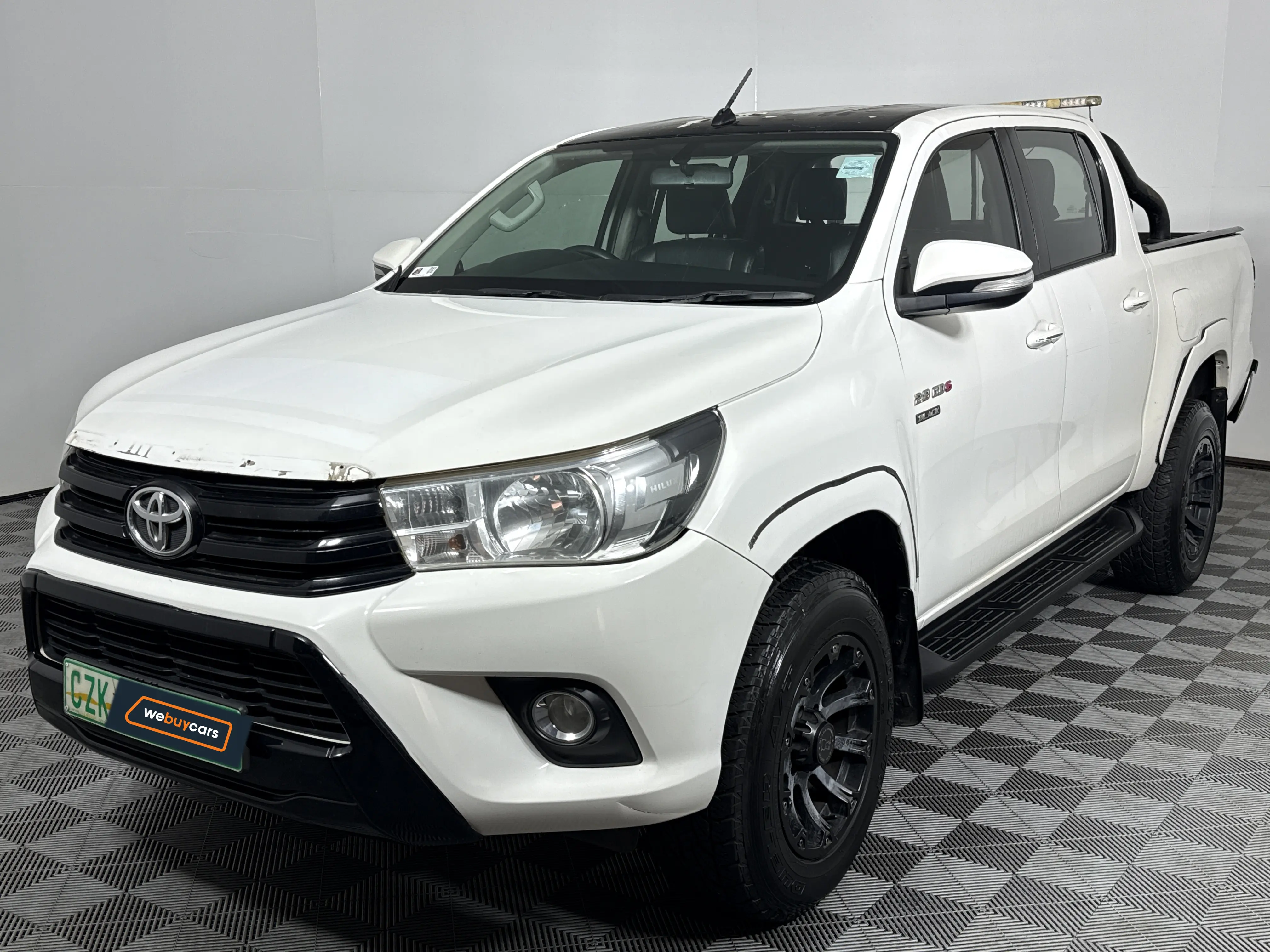 2017 Toyota Hilux 2.8 Gd-6 RB Raider Auto Pick Up Double Cab