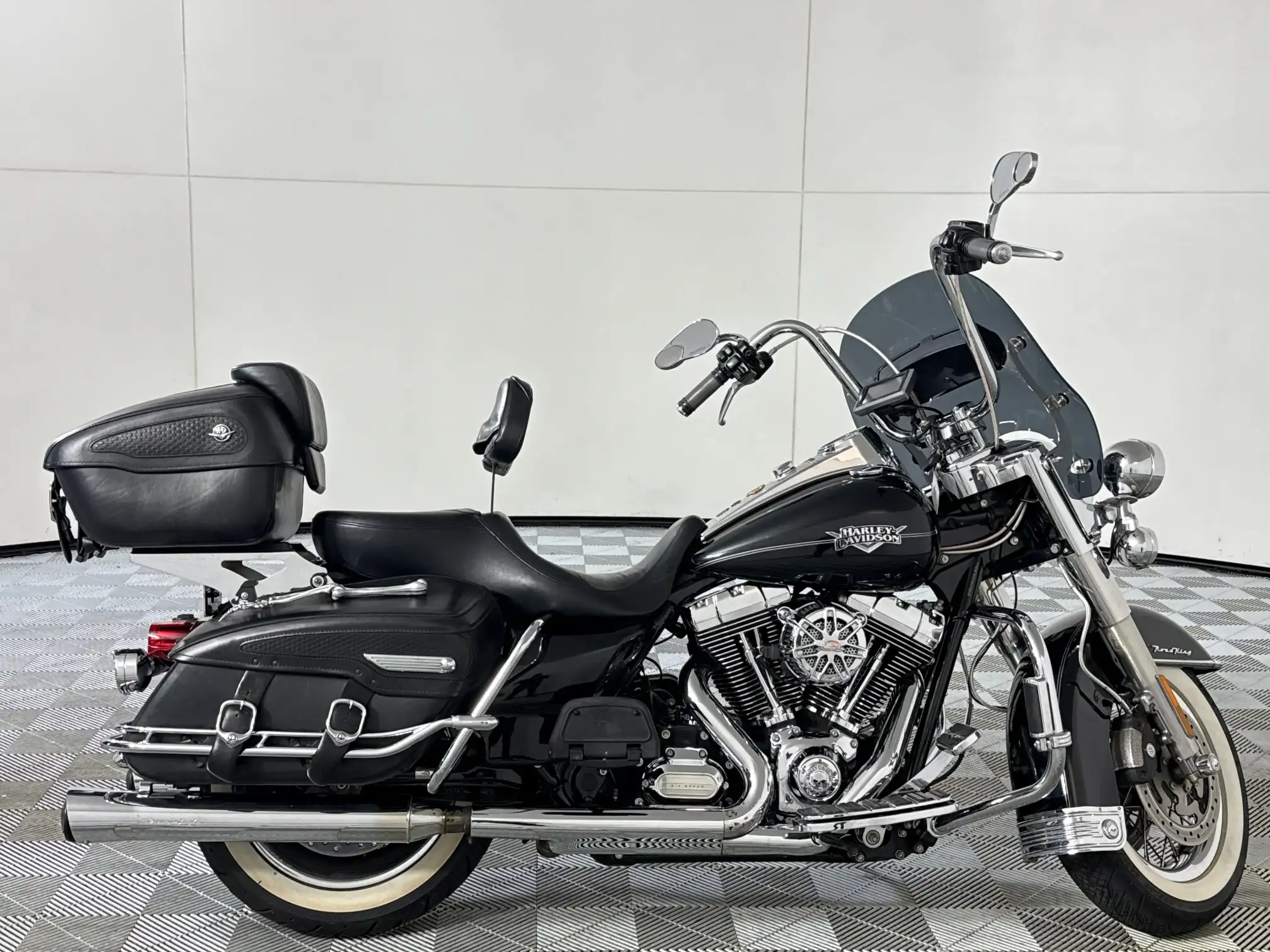 2012 Harley Davidson Touring Road King Classic at Midstream (GP) for sale R122900