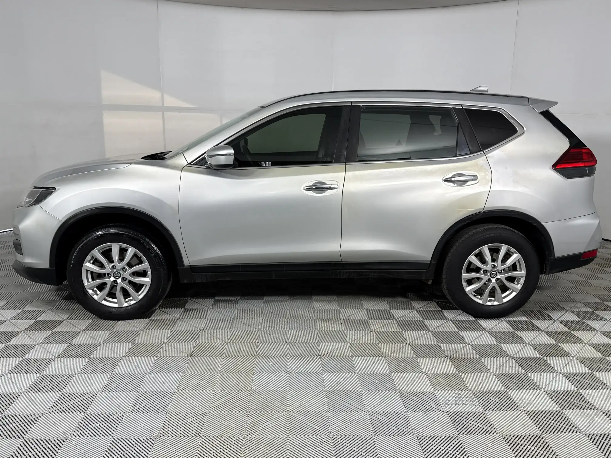 Nissan X Trail