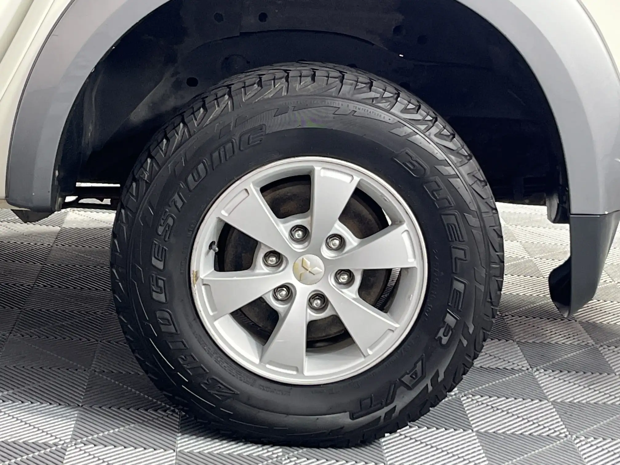 Mitsubishi Triton