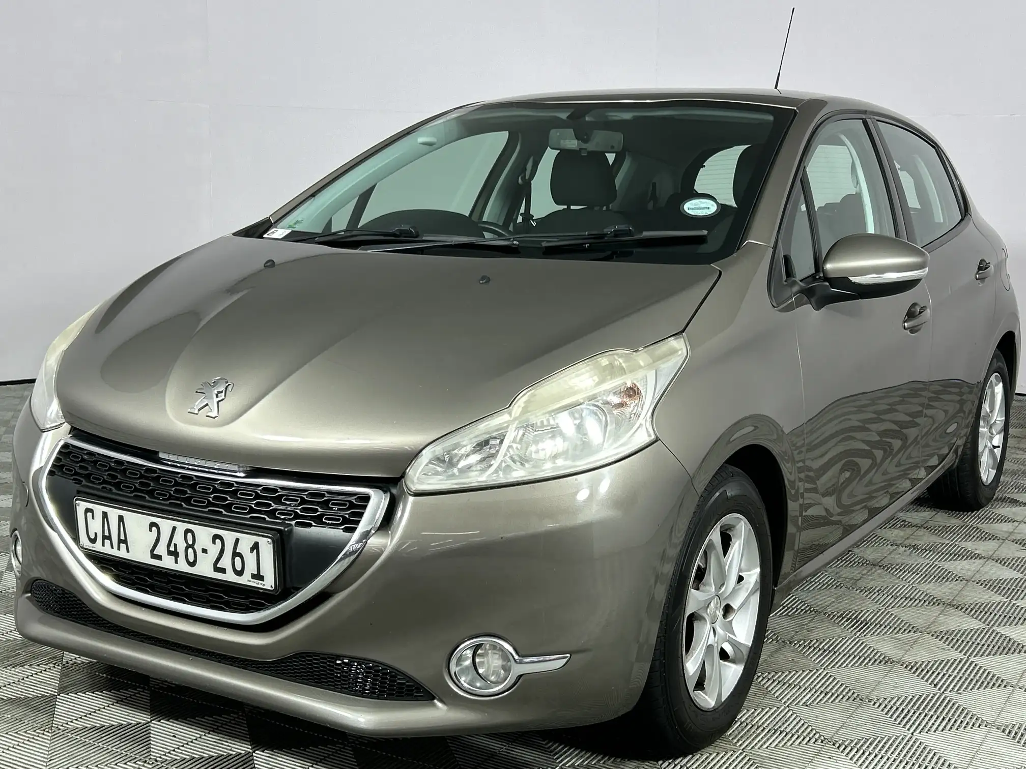 2013 Peugeot 208