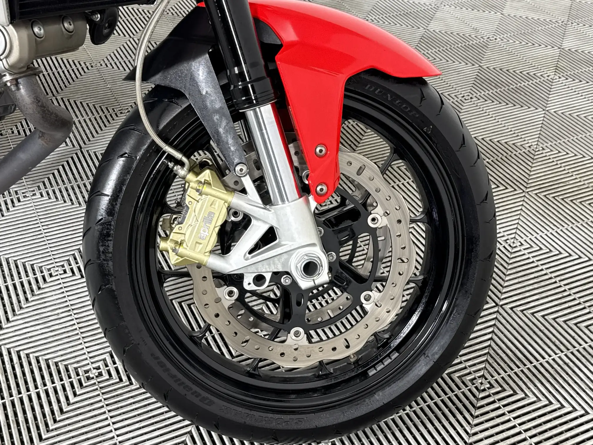 Aprilia Shiver