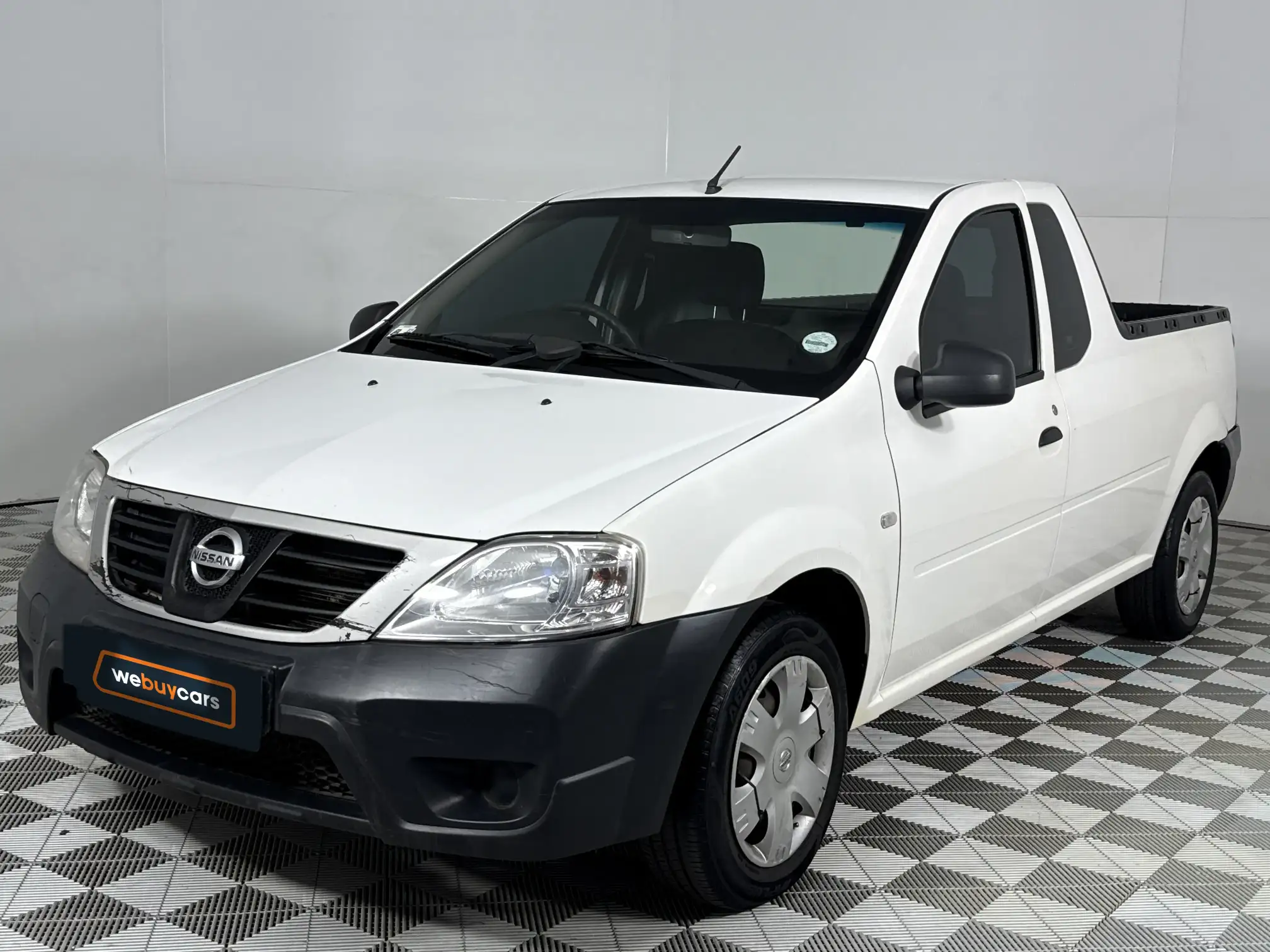 2019 Nissan NP200