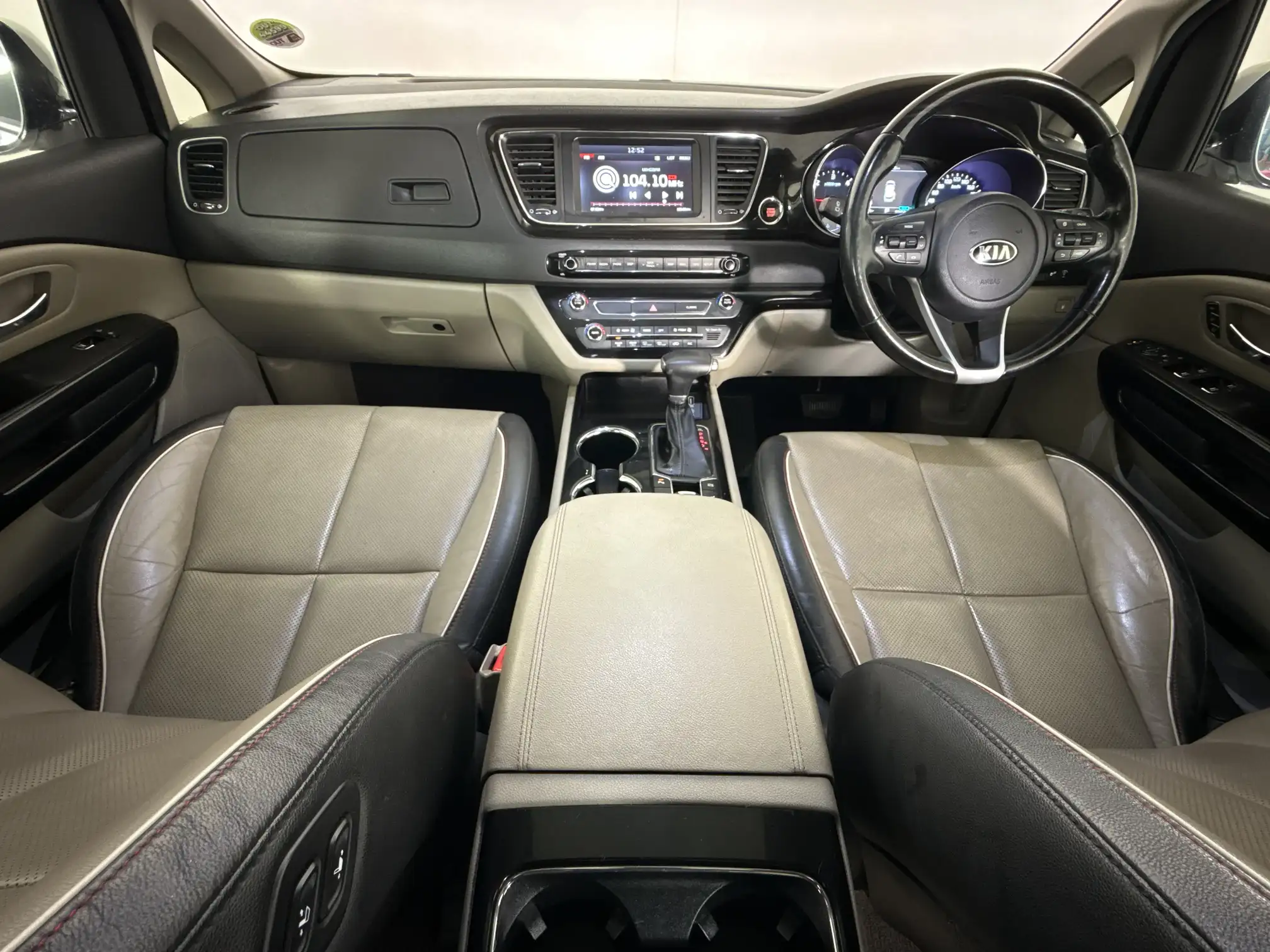 KIA Sedona