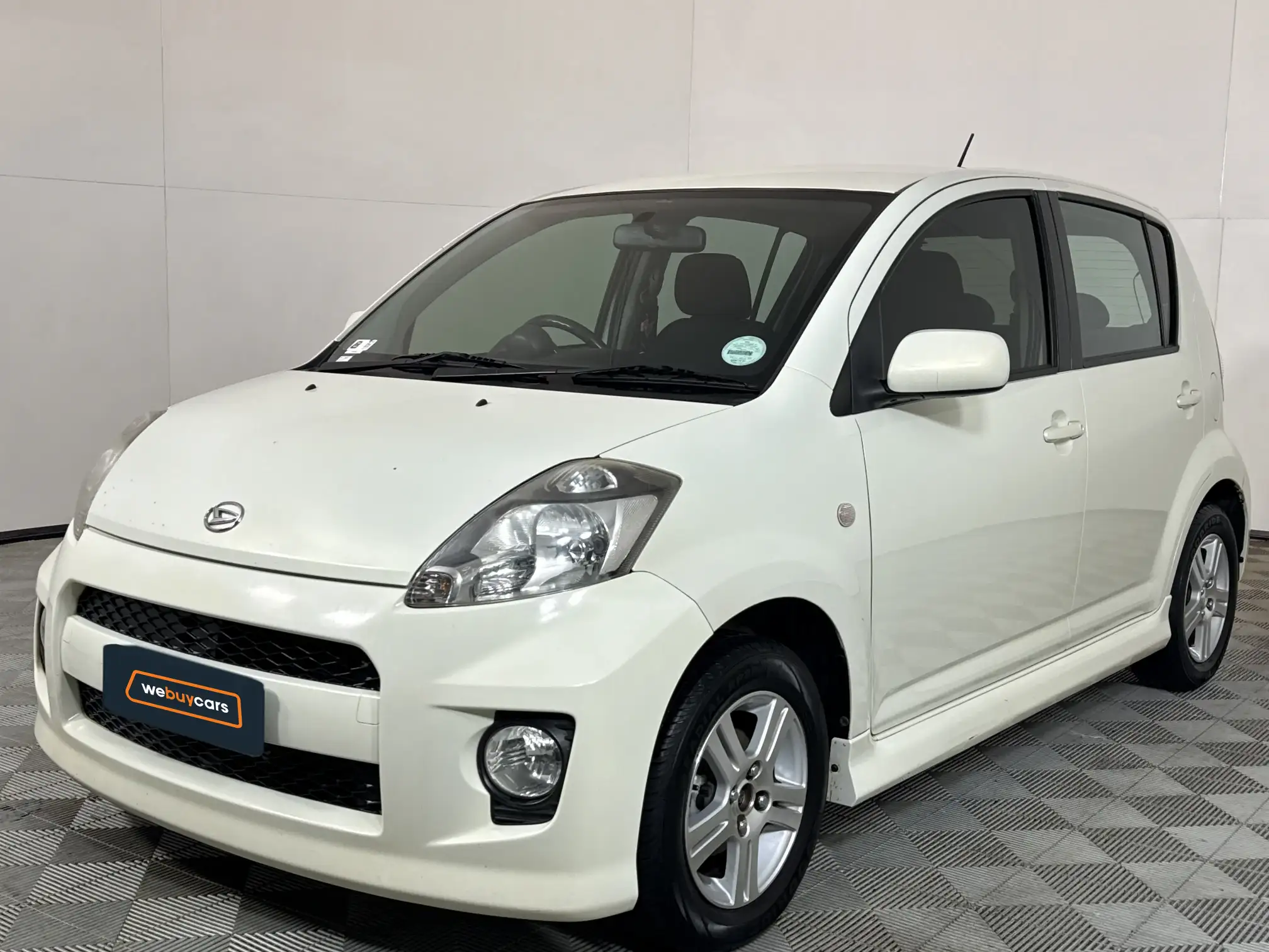 2007 Daihatsu Sirion