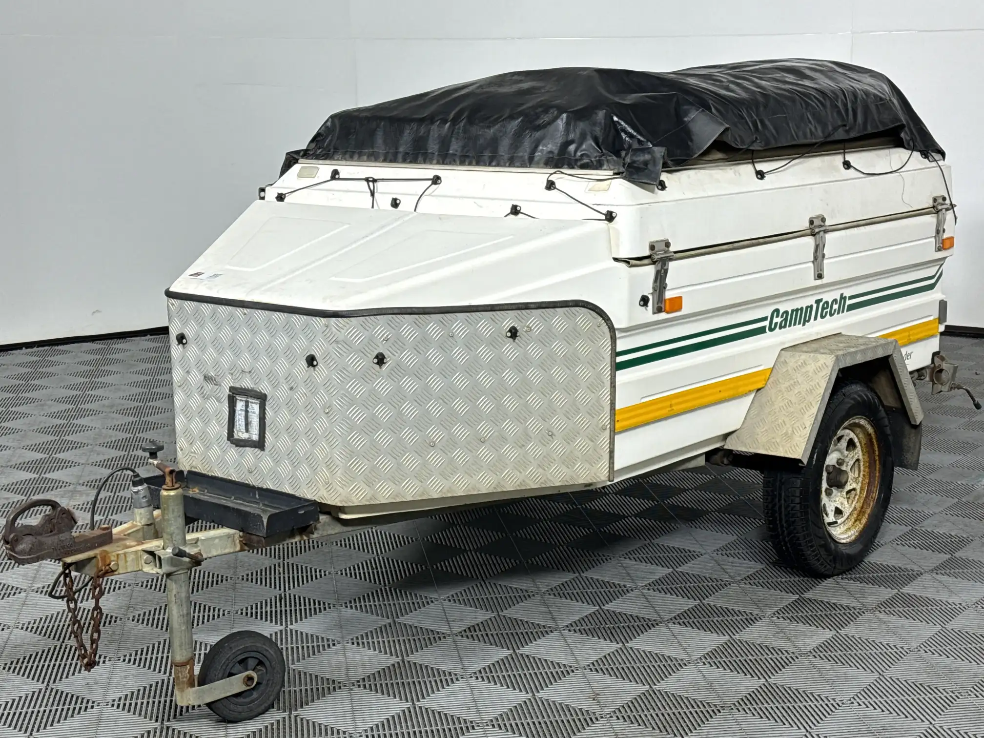 2004 Camptech Wilderness