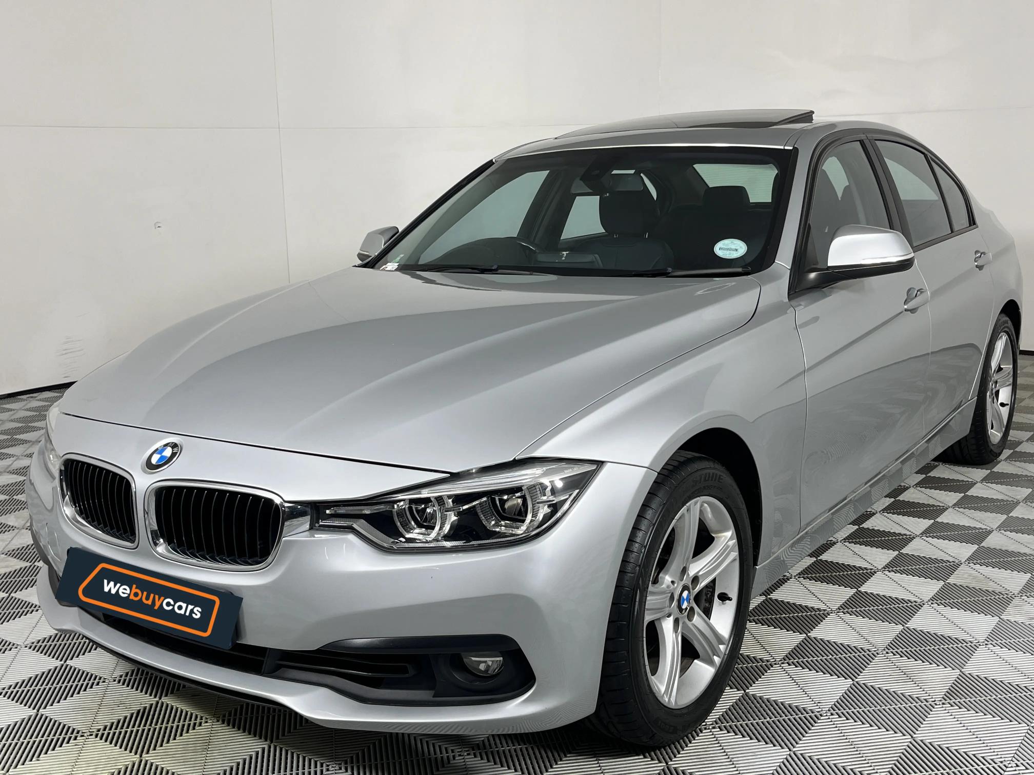 BMW 318i (F30) Auto