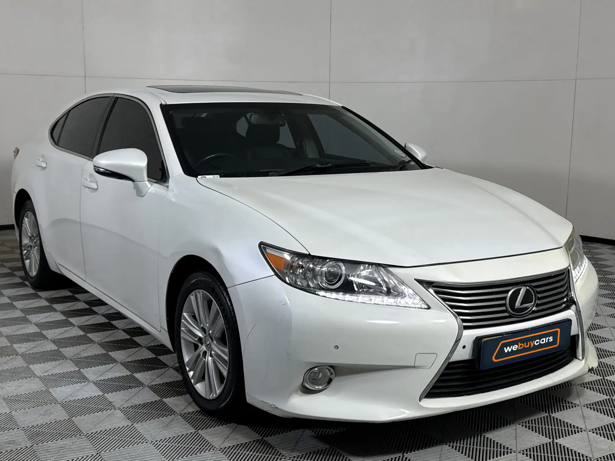 Lexus ES