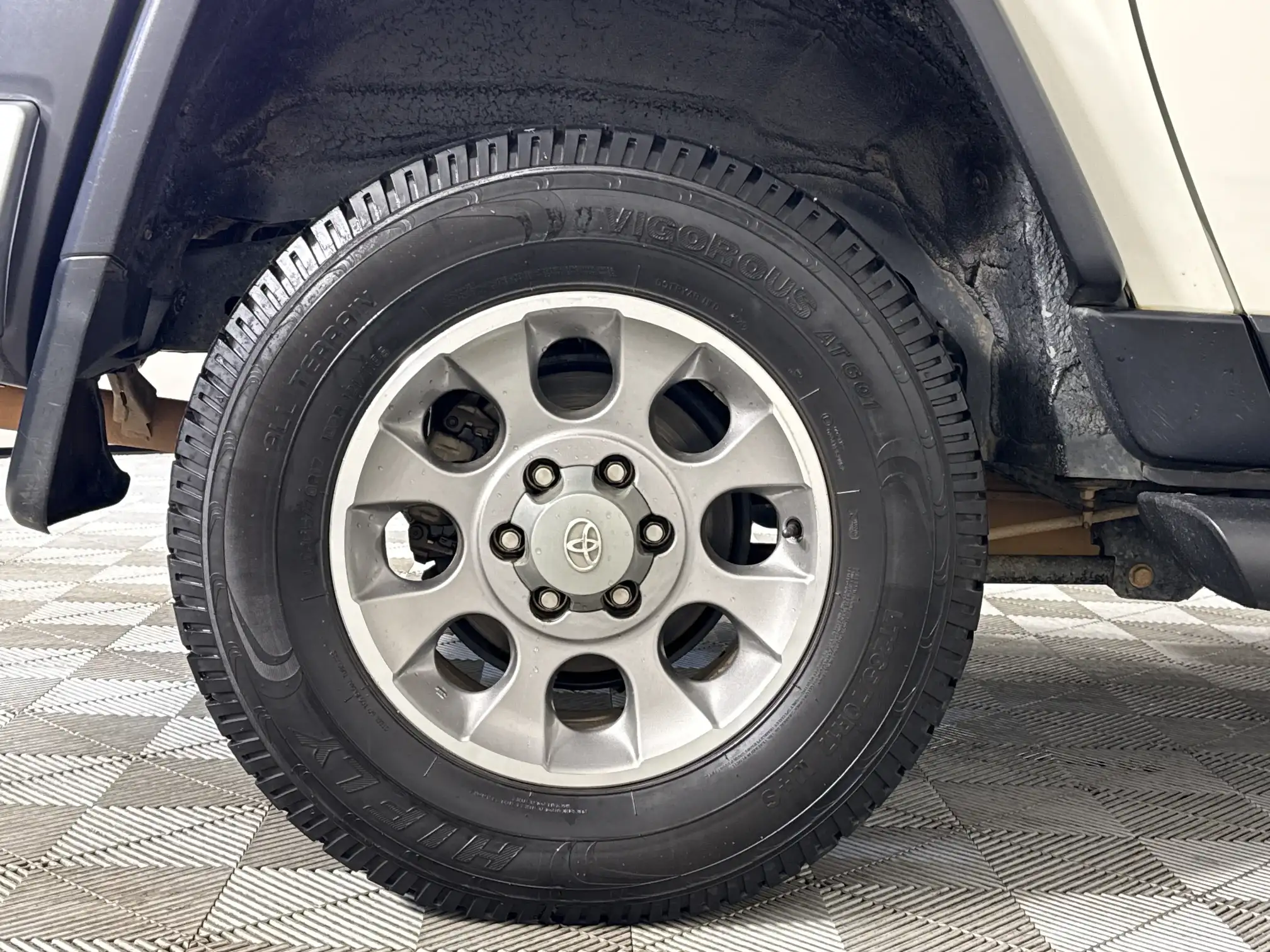 Toyota Land Cruiser