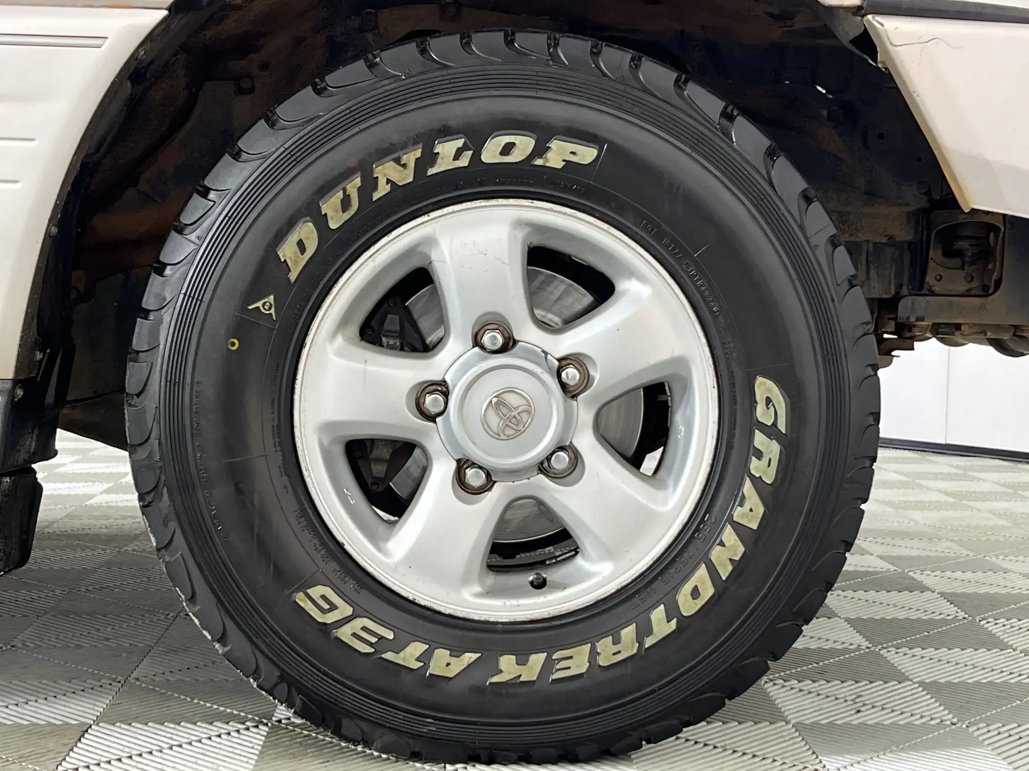 Toyota Land Cruiser