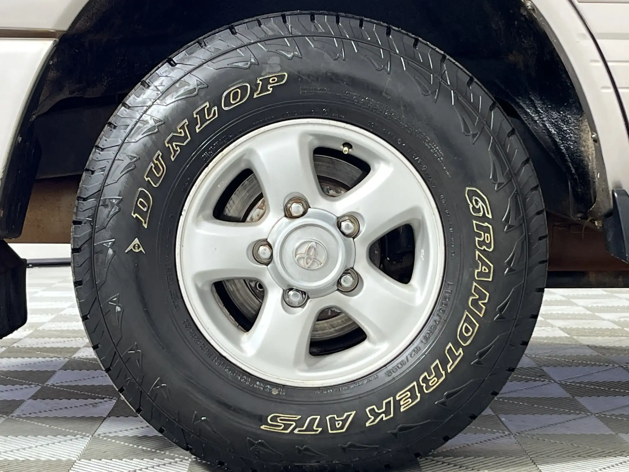 Toyota Land Cruiser