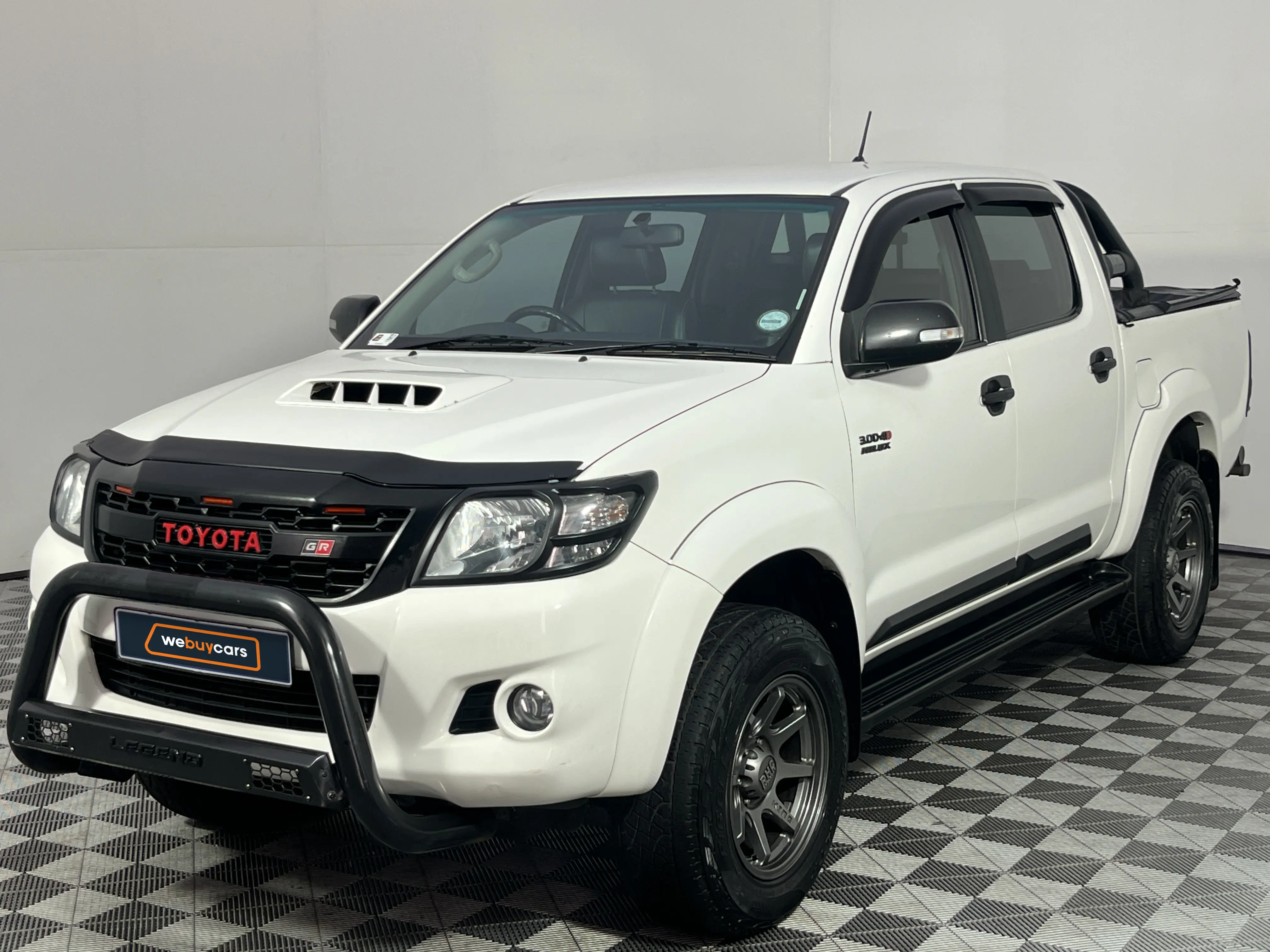 2016 Toyota Hilux 3.0 D-4d Legend 45 4x4 Auto Pick Up Double Cab