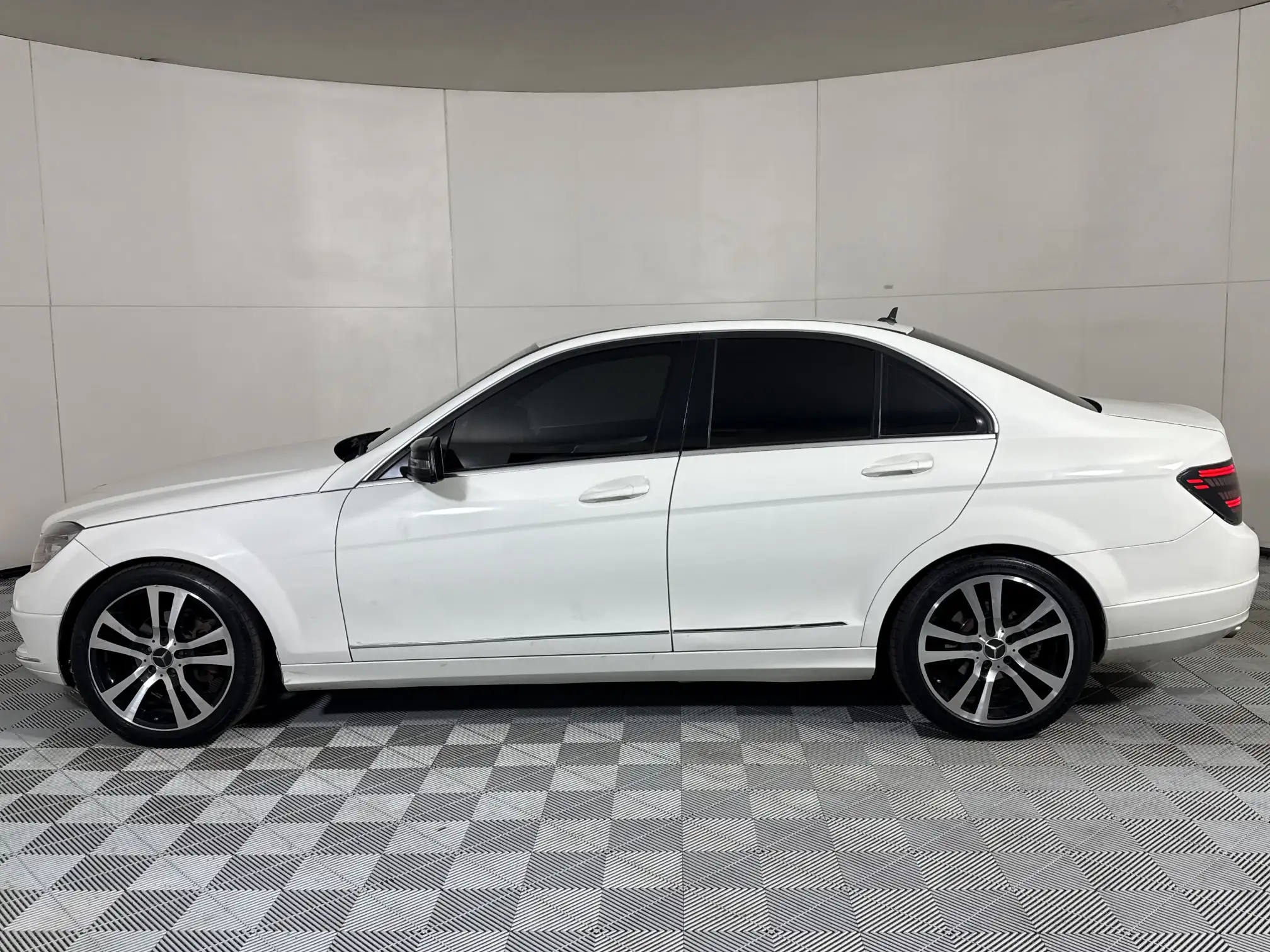 Mercedes-Benz C Class Sedan
