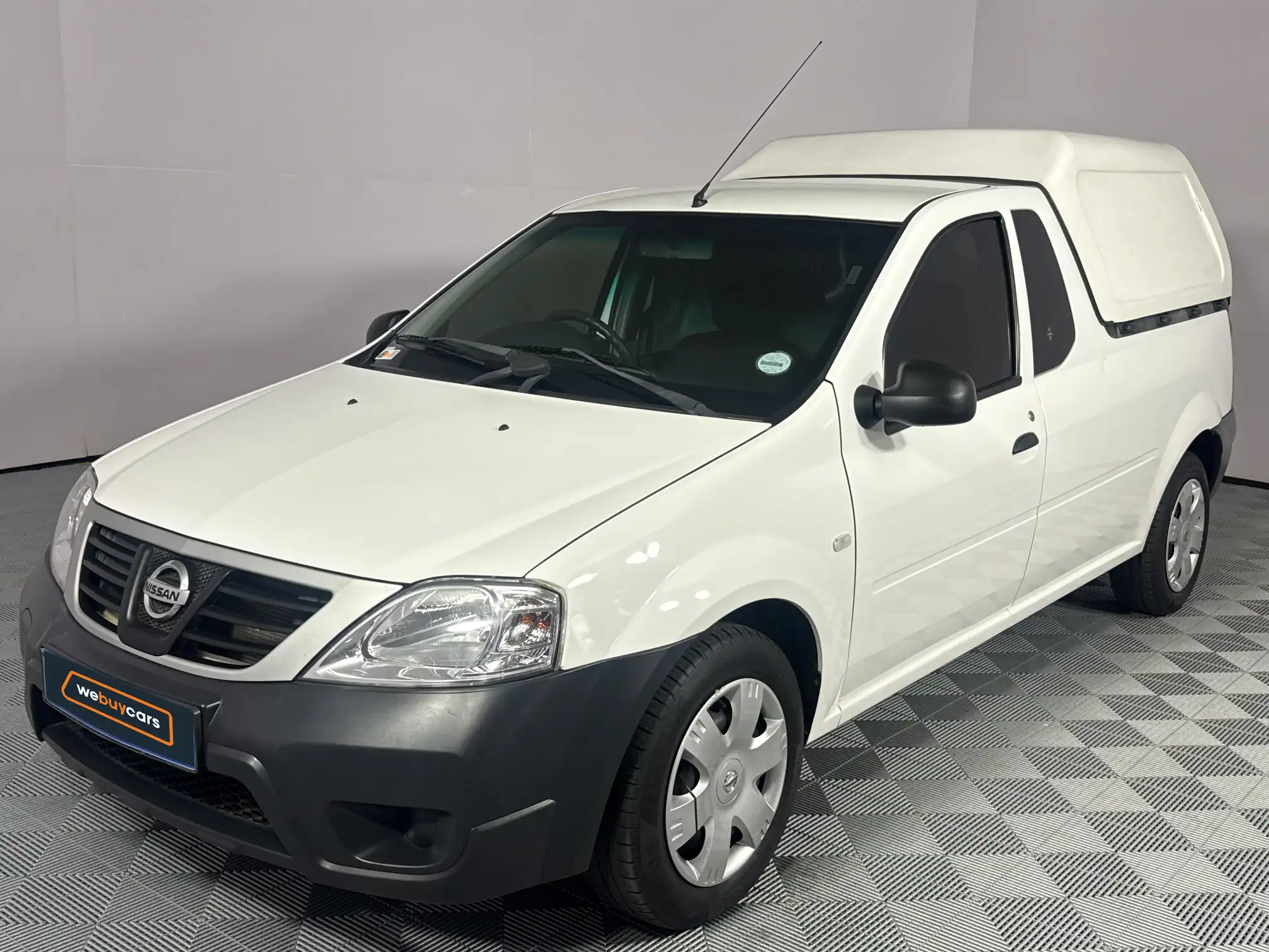 2022 Nissan NP200