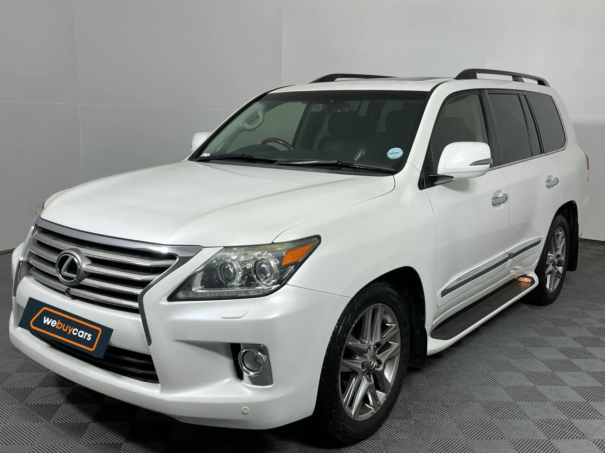 Lexus LX