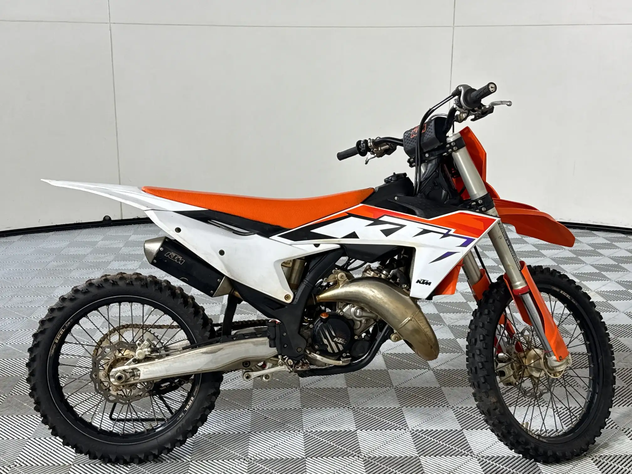 2022 KTM SX