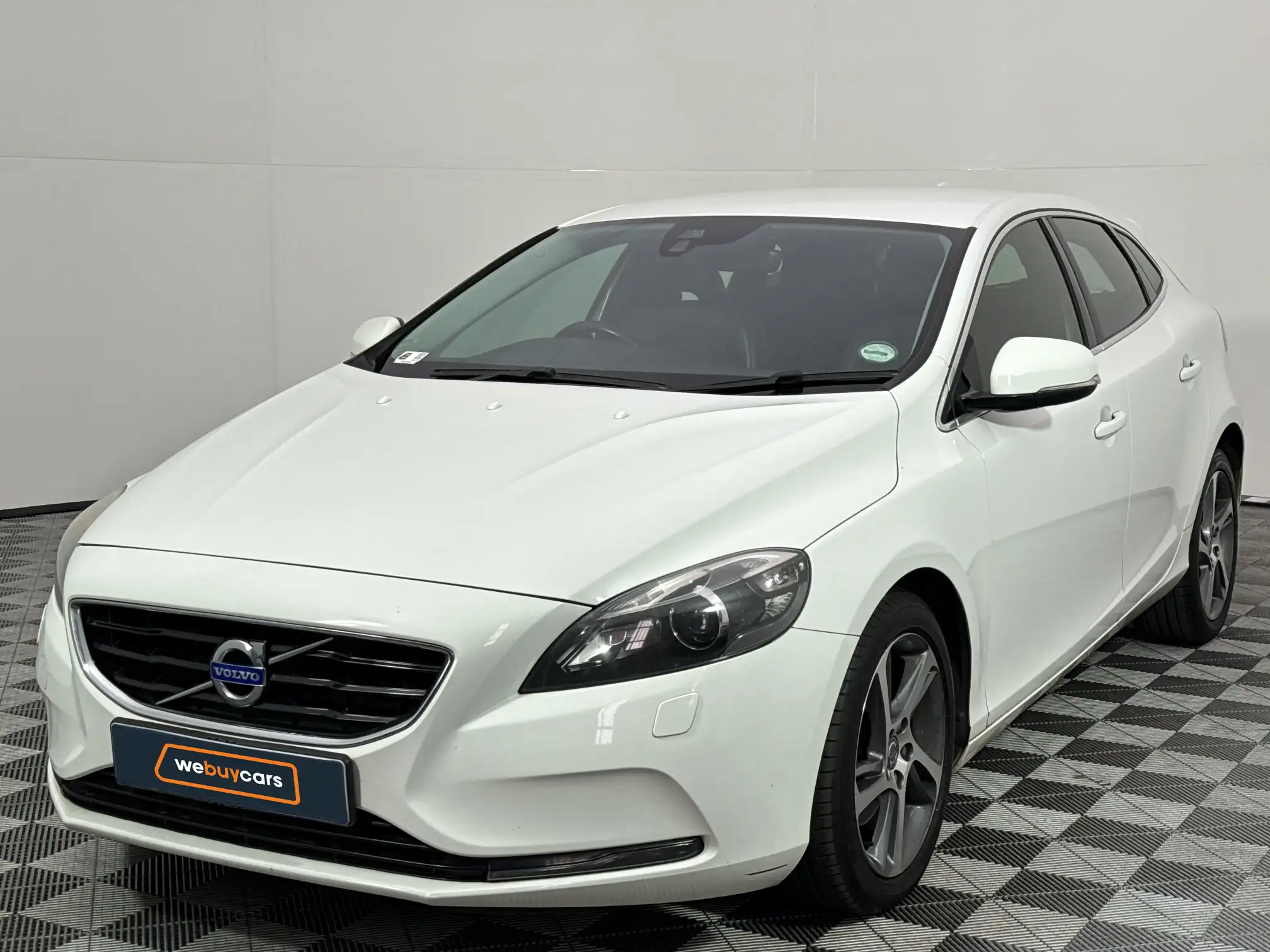 2015 Volvo V40