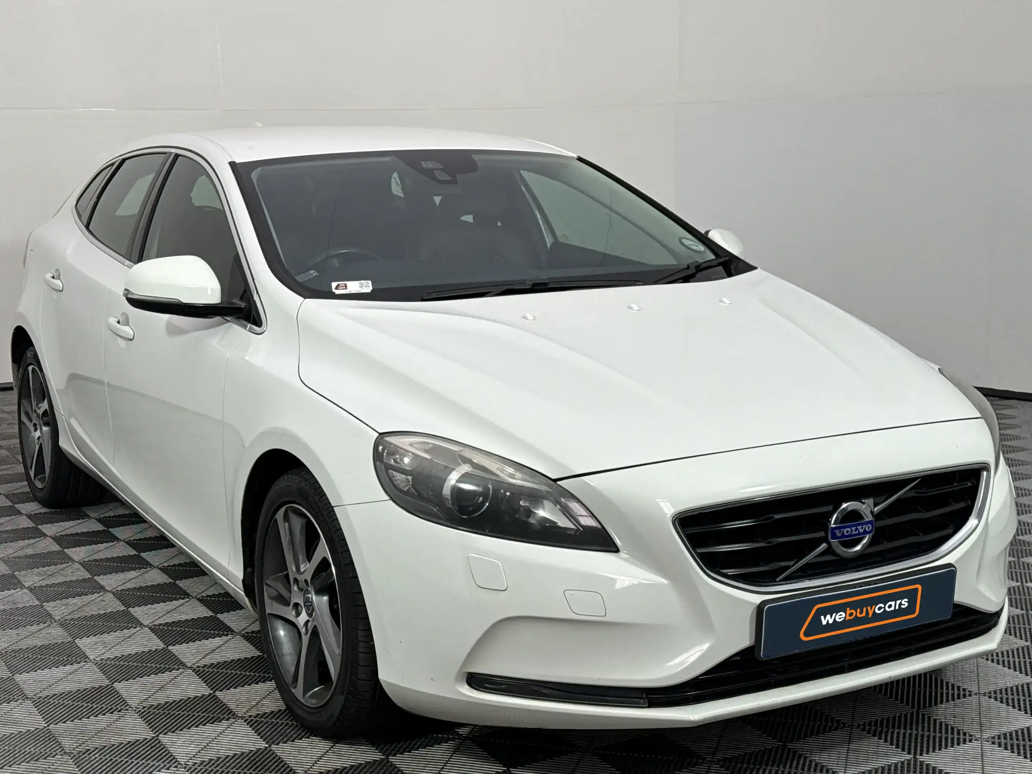 Volvo V40