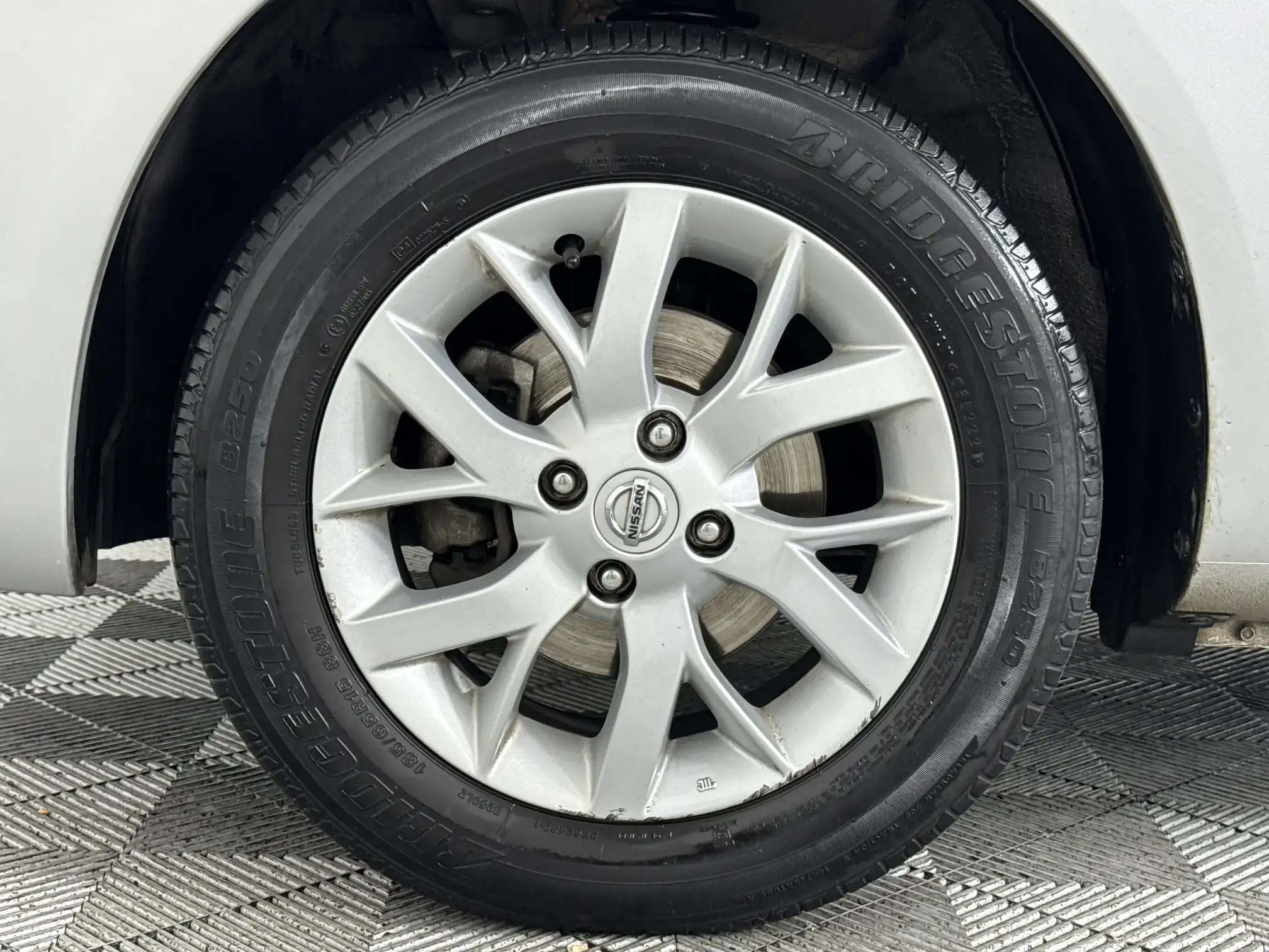Nissan Almera