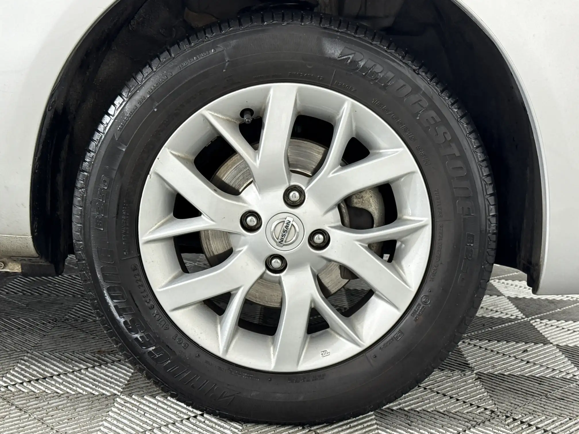 Nissan Almera