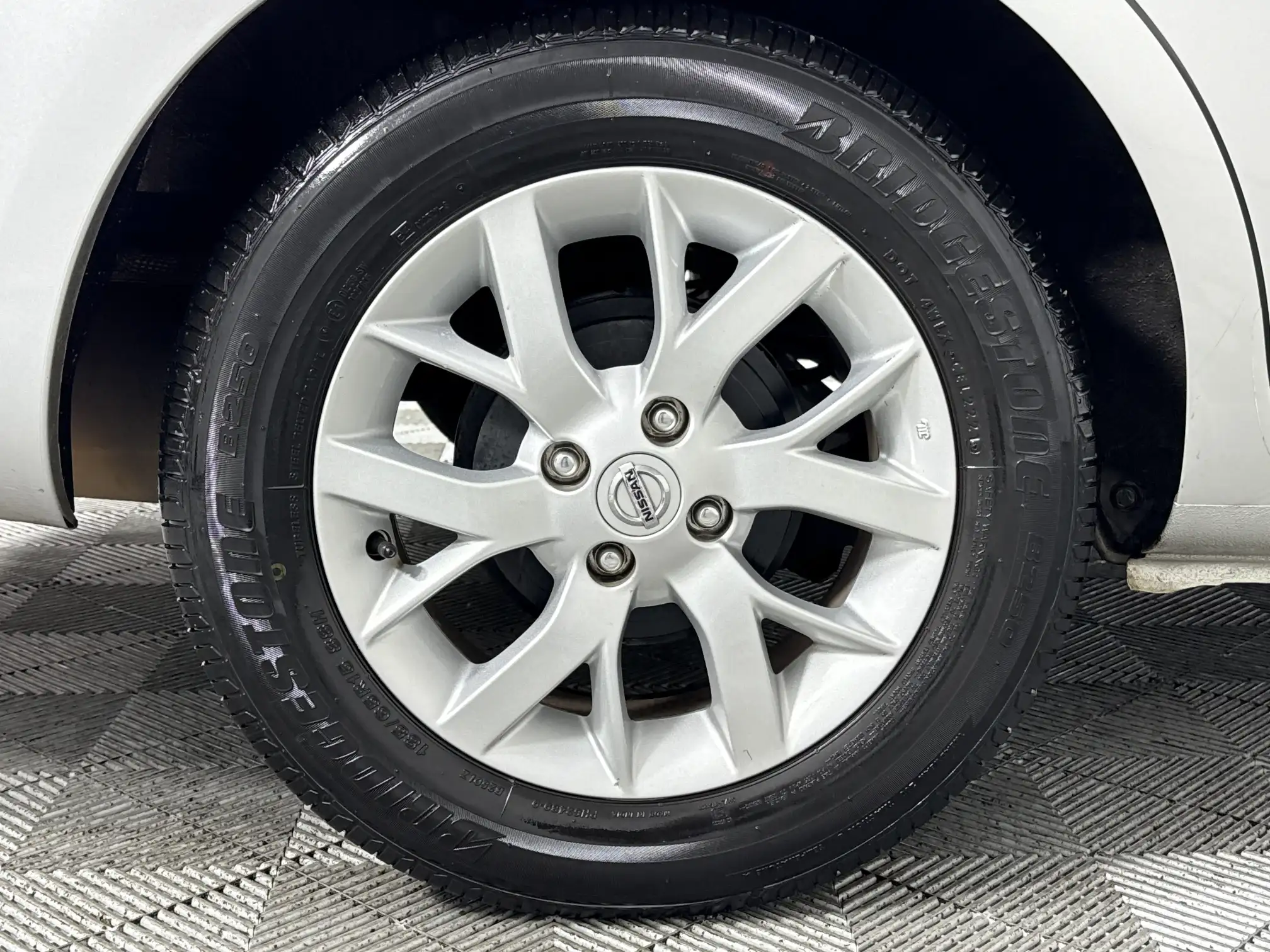 Nissan Almera