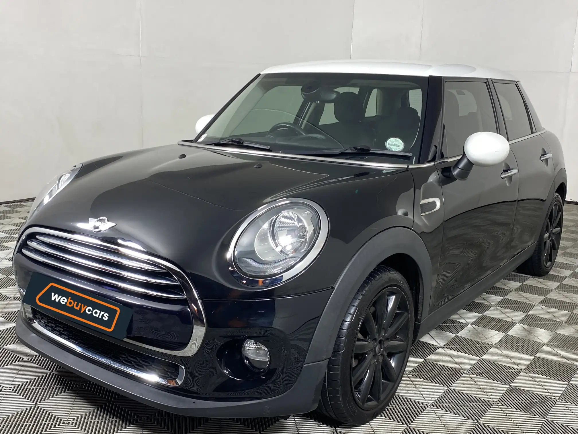 Mini Cooper 5DR