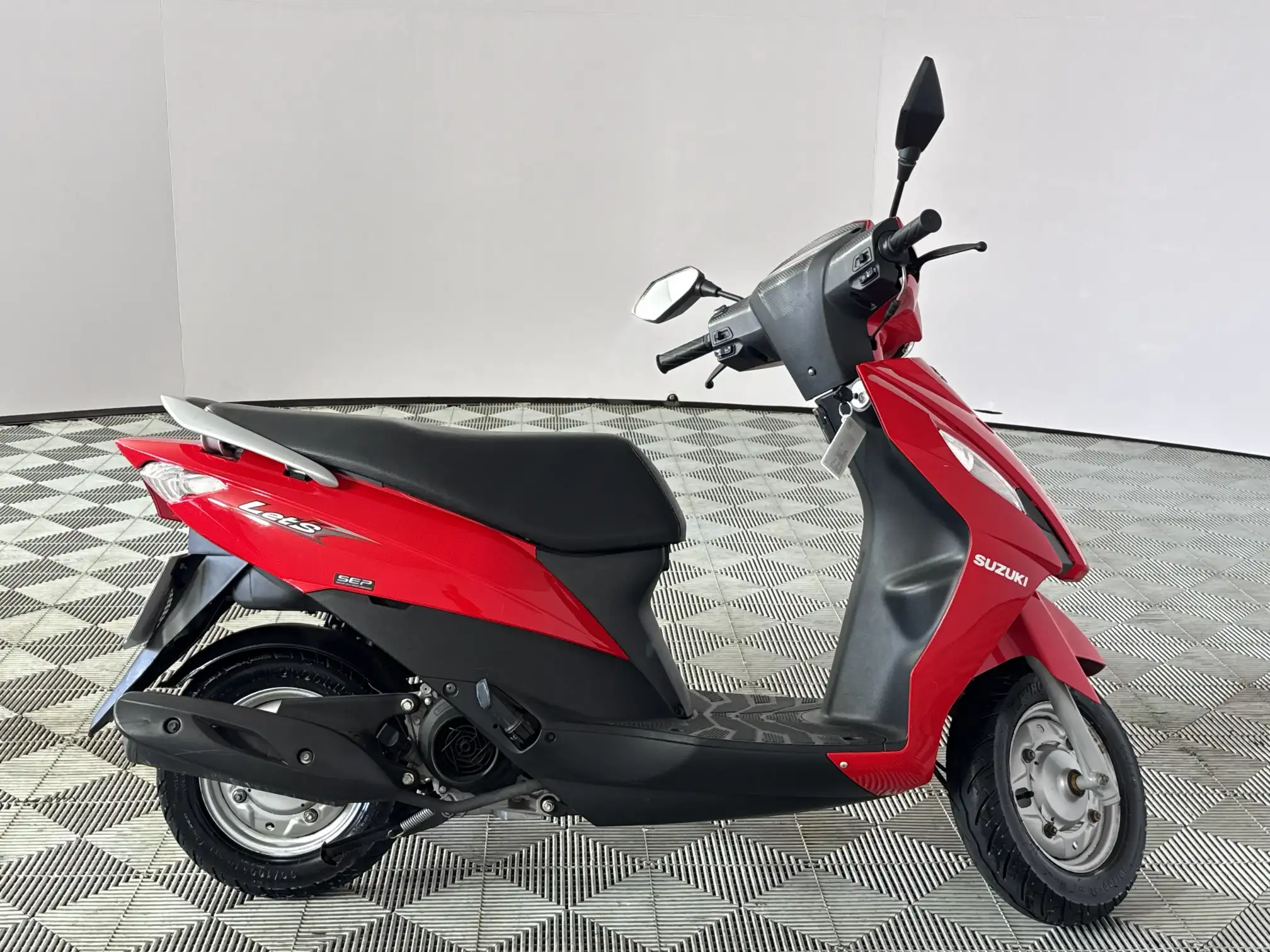 2016 Suzuki UR