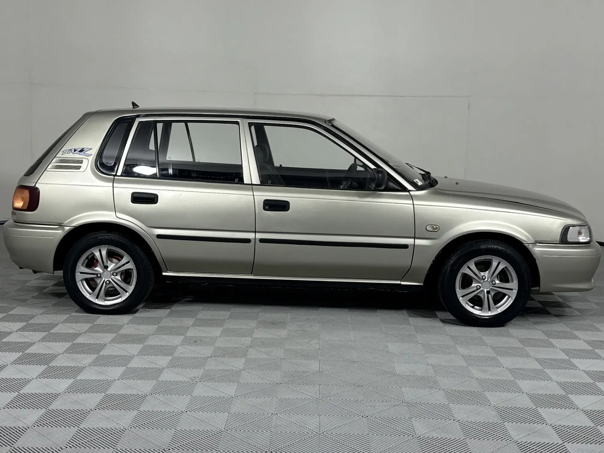 Toyota Tazz