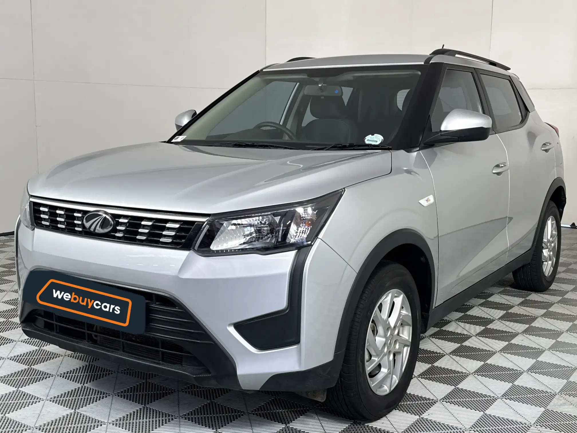 2022 Mahindra Xuv300