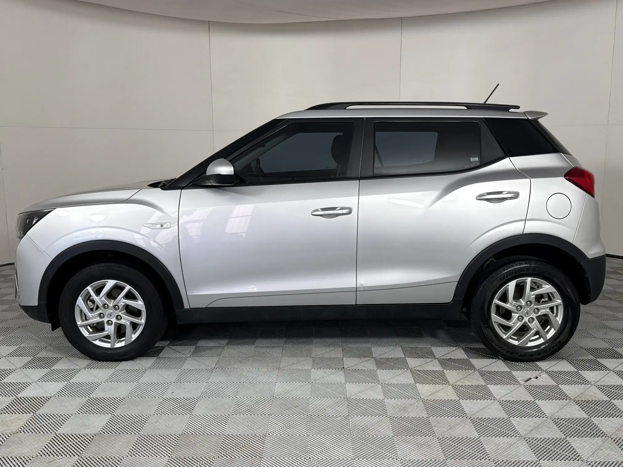 Mahindra Xuv300