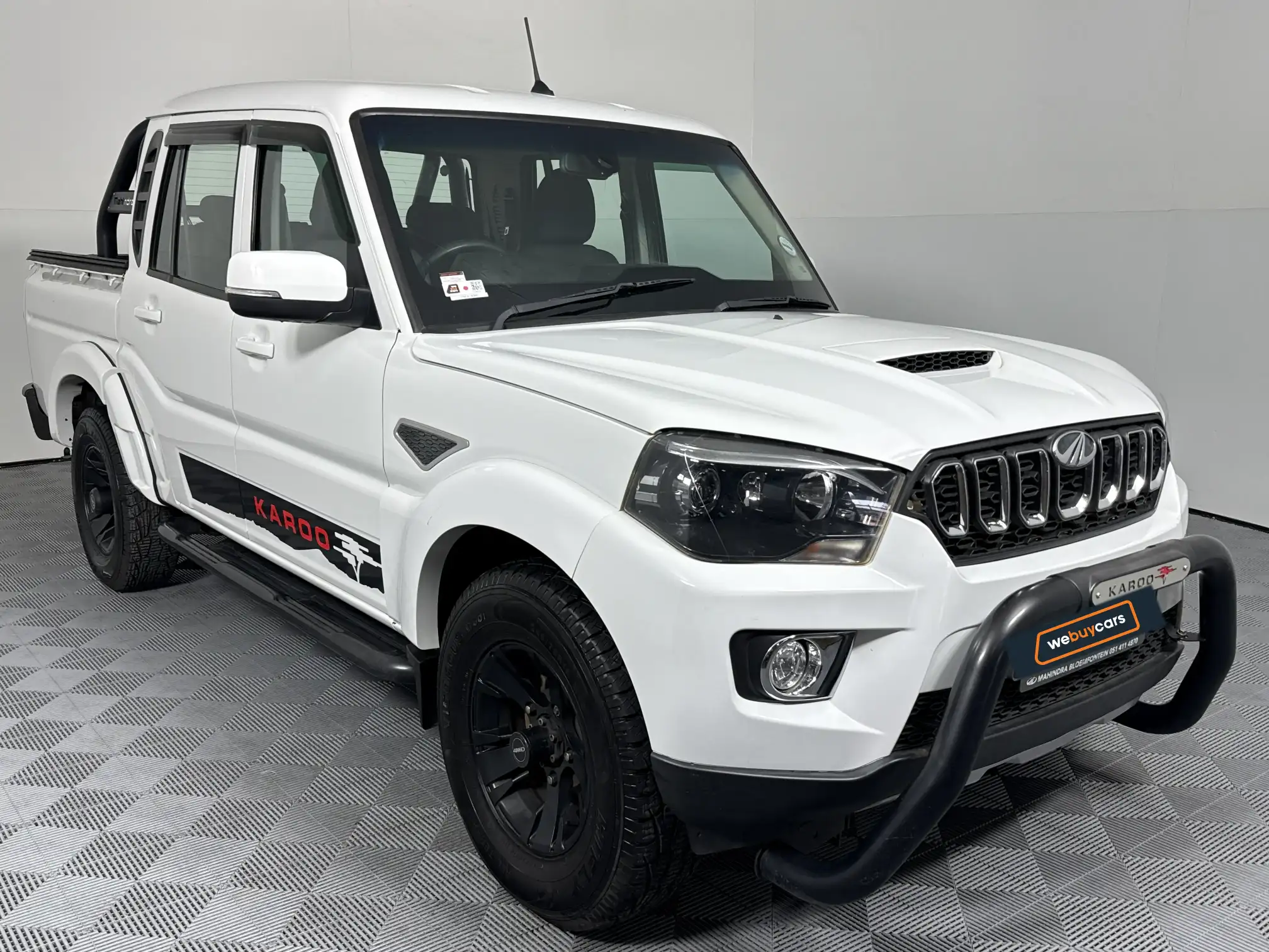 Mahindra PIK UP