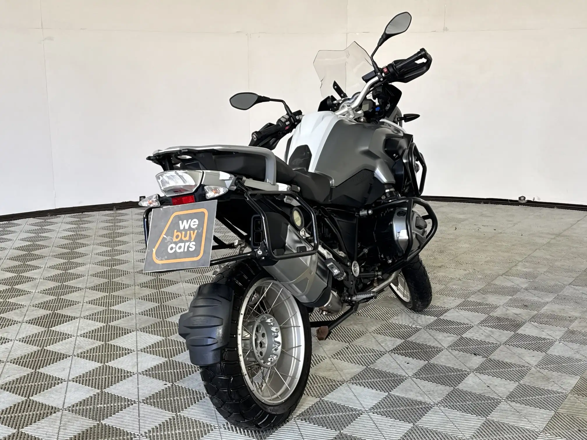 BMW R Series