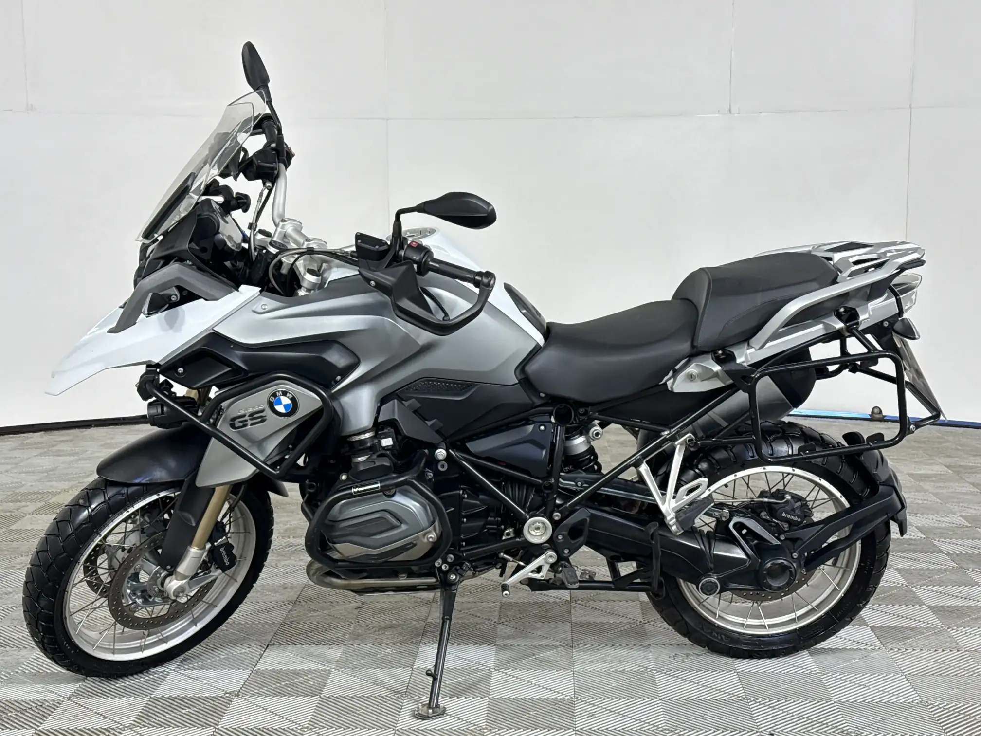 BMW R Series