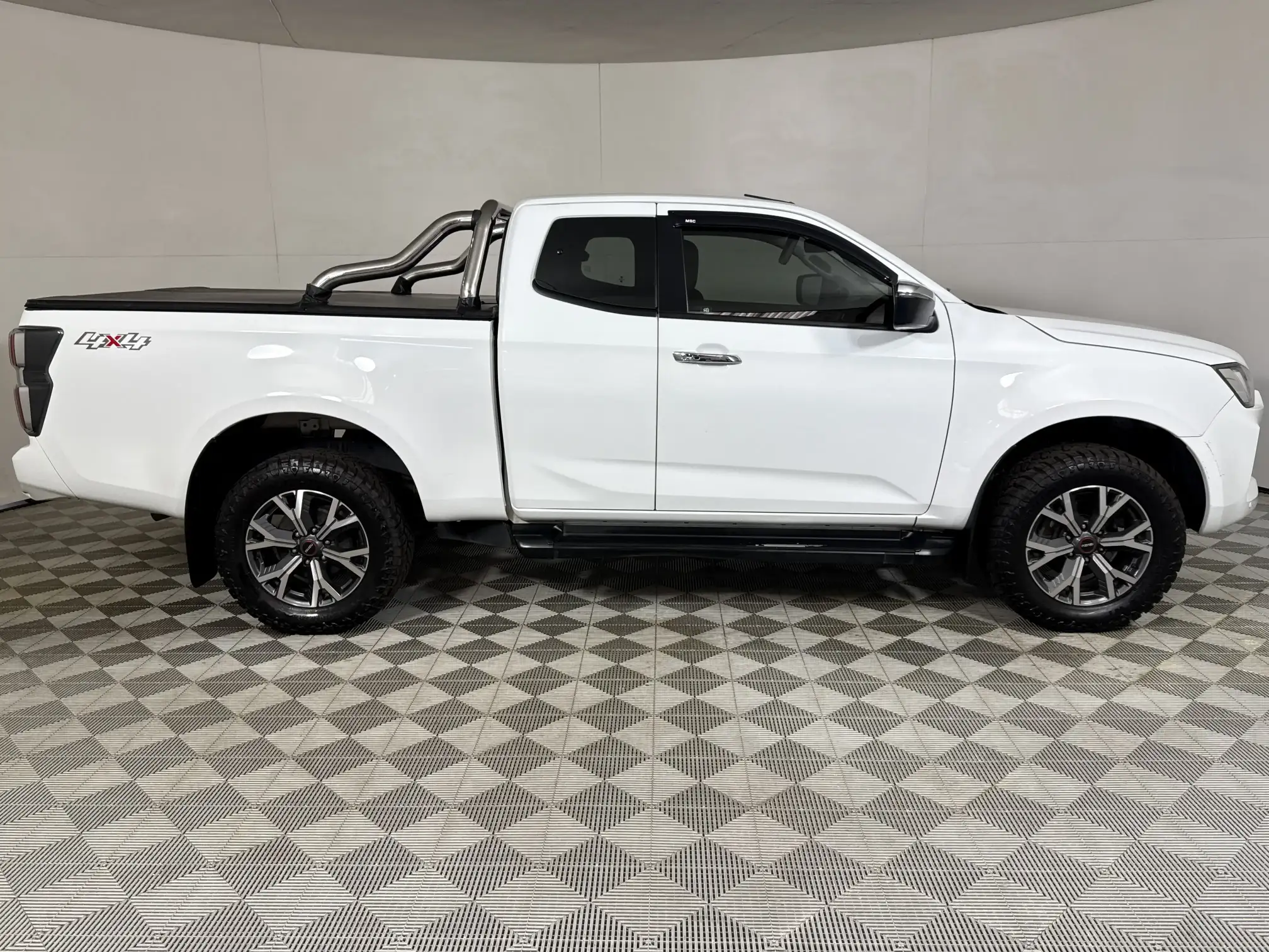 Isuzu D-MAX