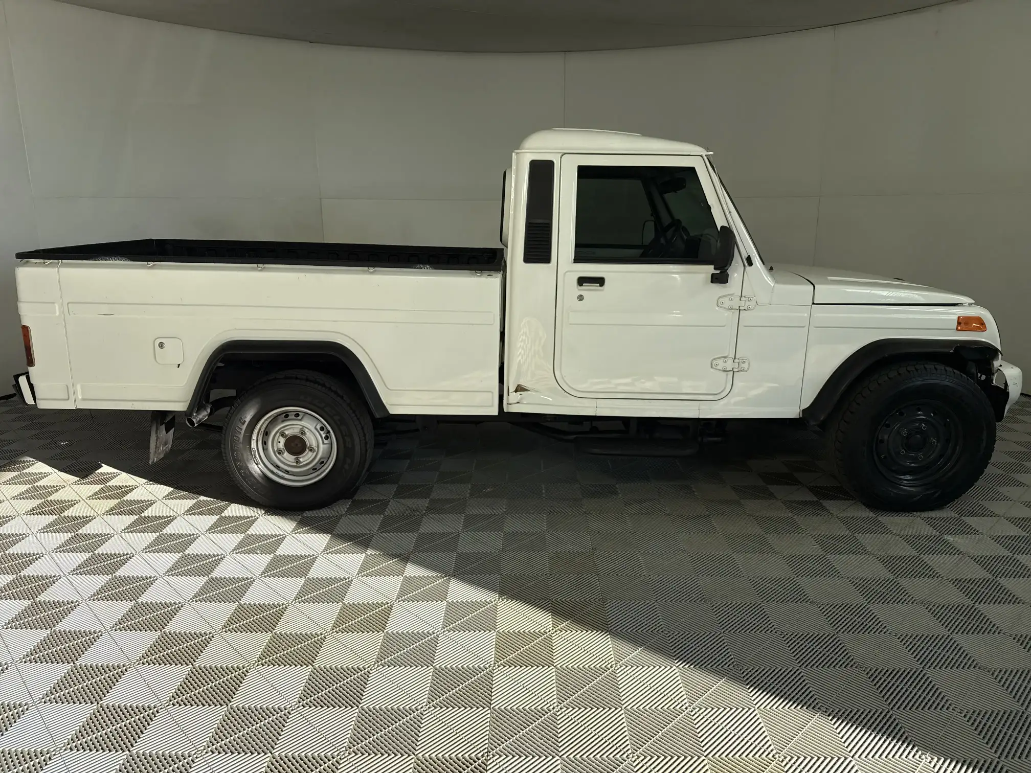Mahindra Bolero