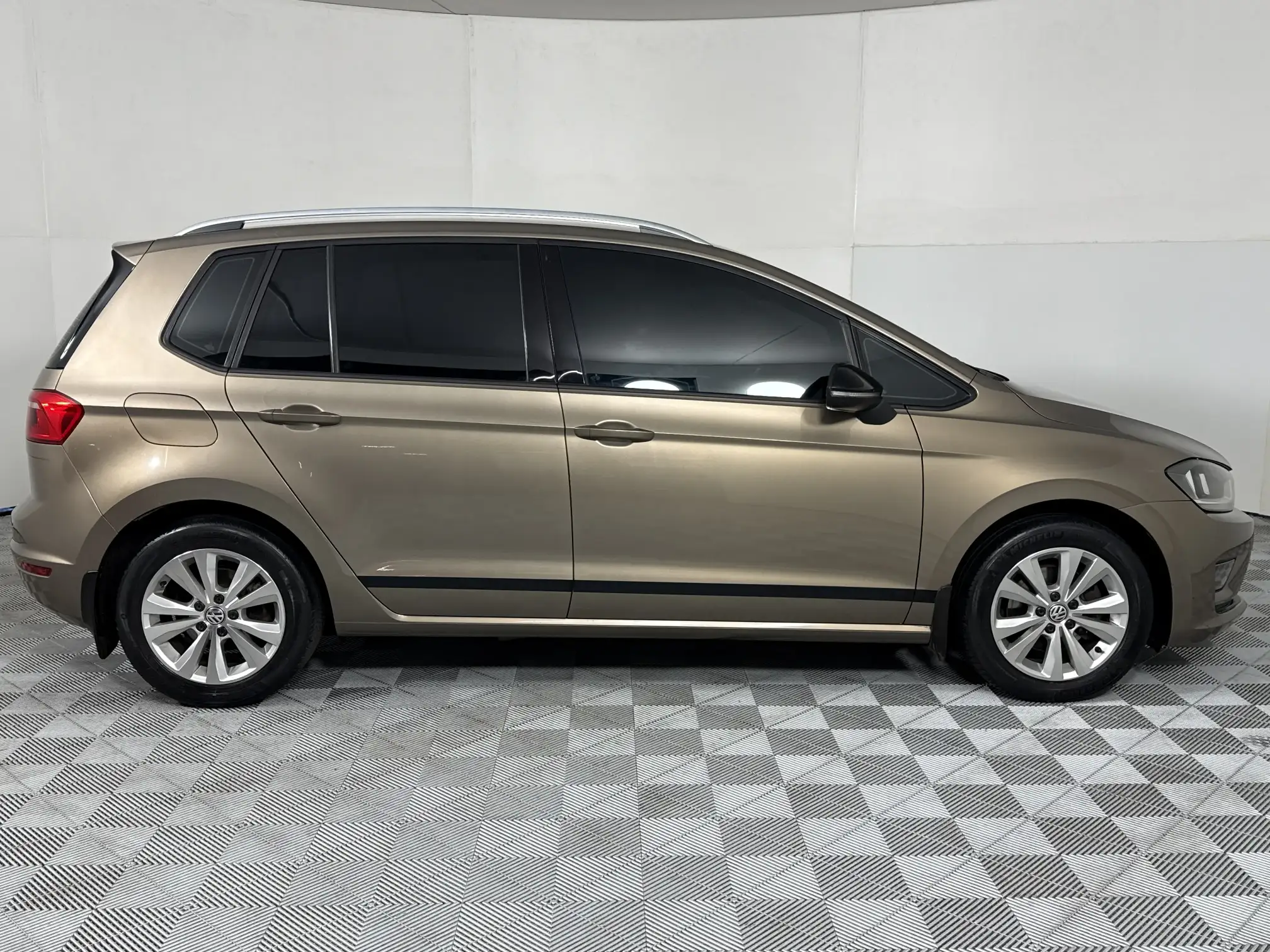 Volkswagen Golf SV