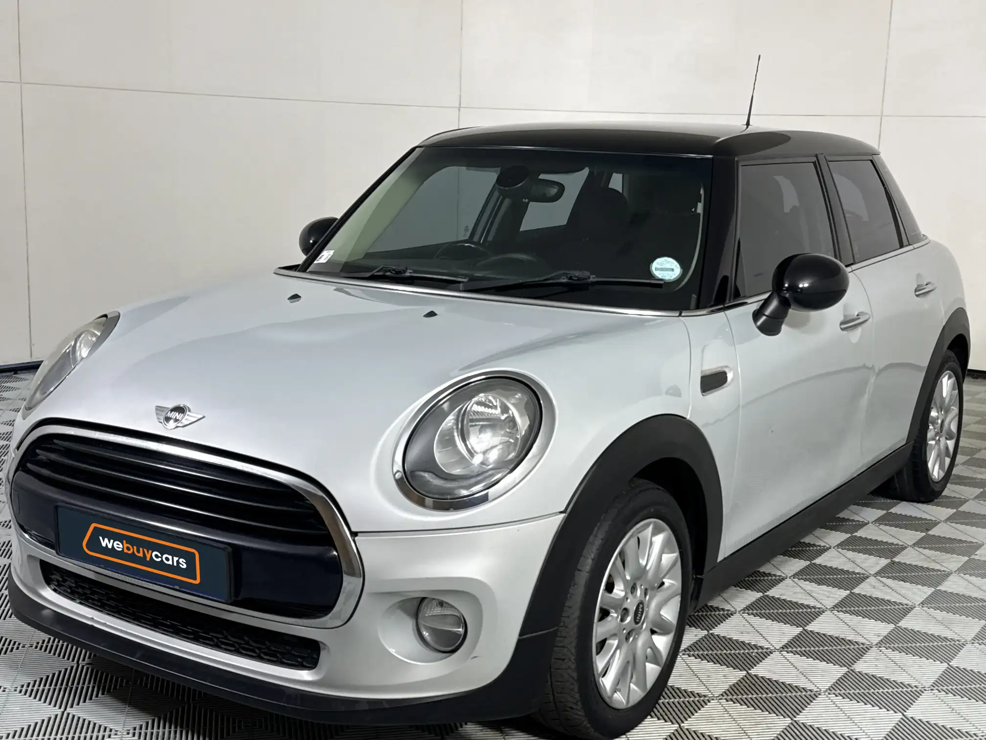 2016 Mini Cooper 5DR