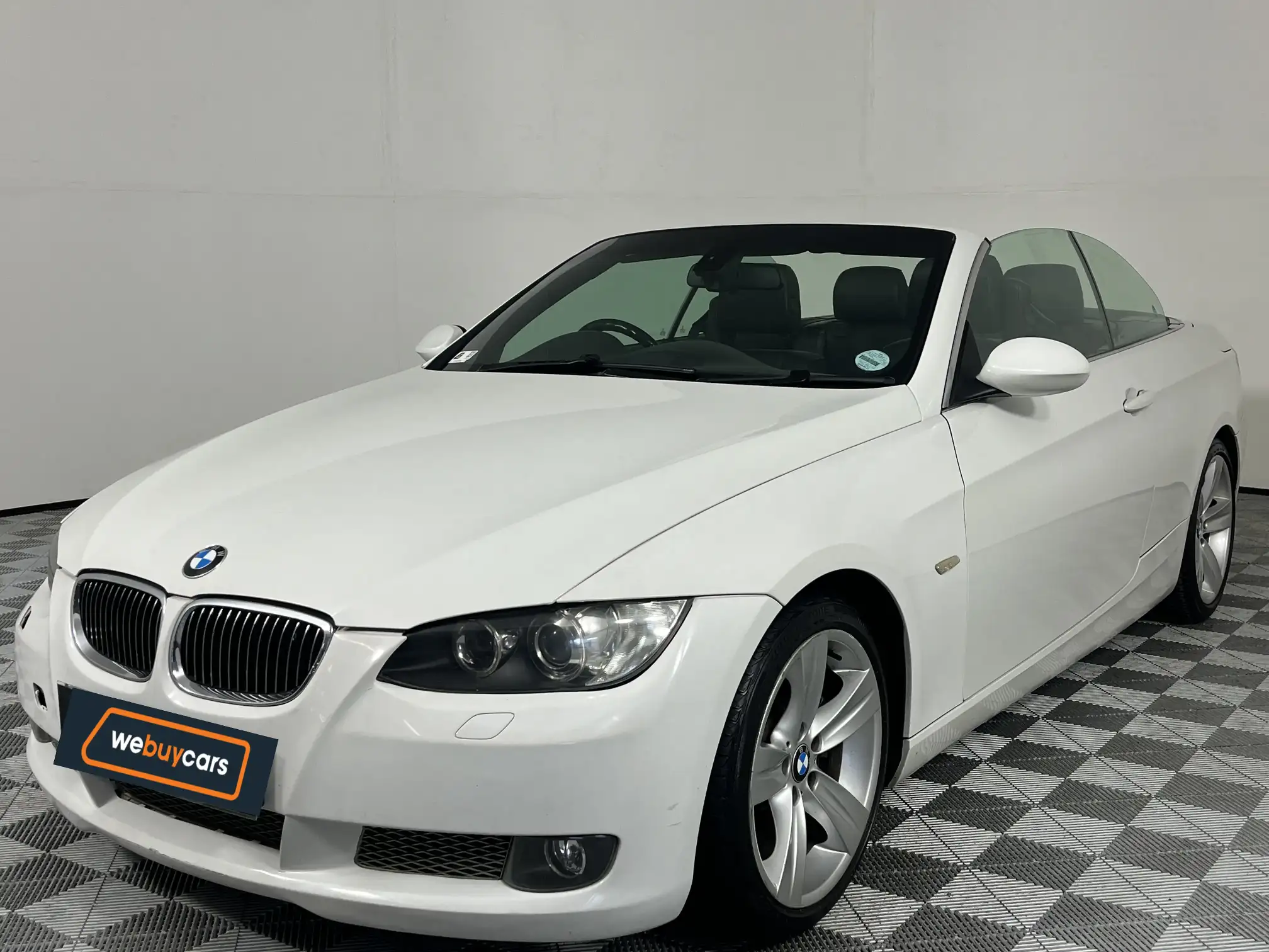 2010 BMW 3 Series 335i Convert Auto (E93) at Dome (GP) for sale R149900