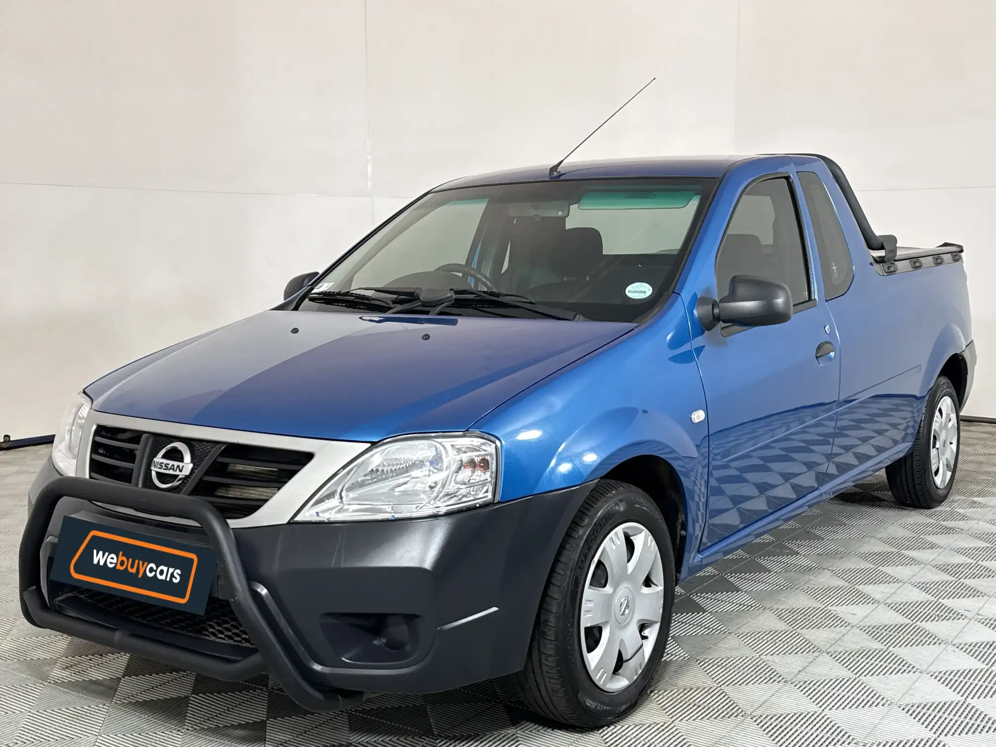 2020 Nissan NP200