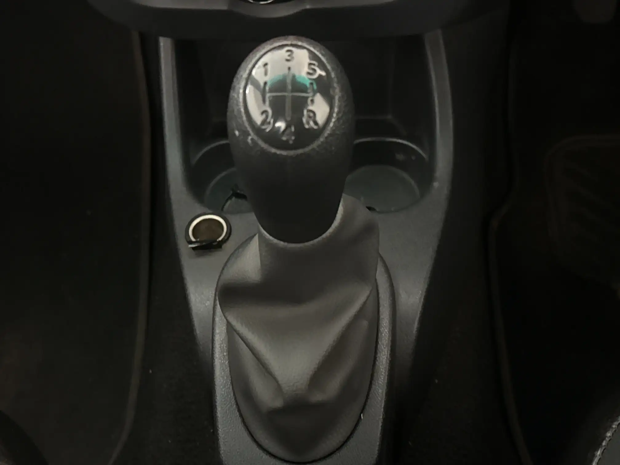 Nissan NP200