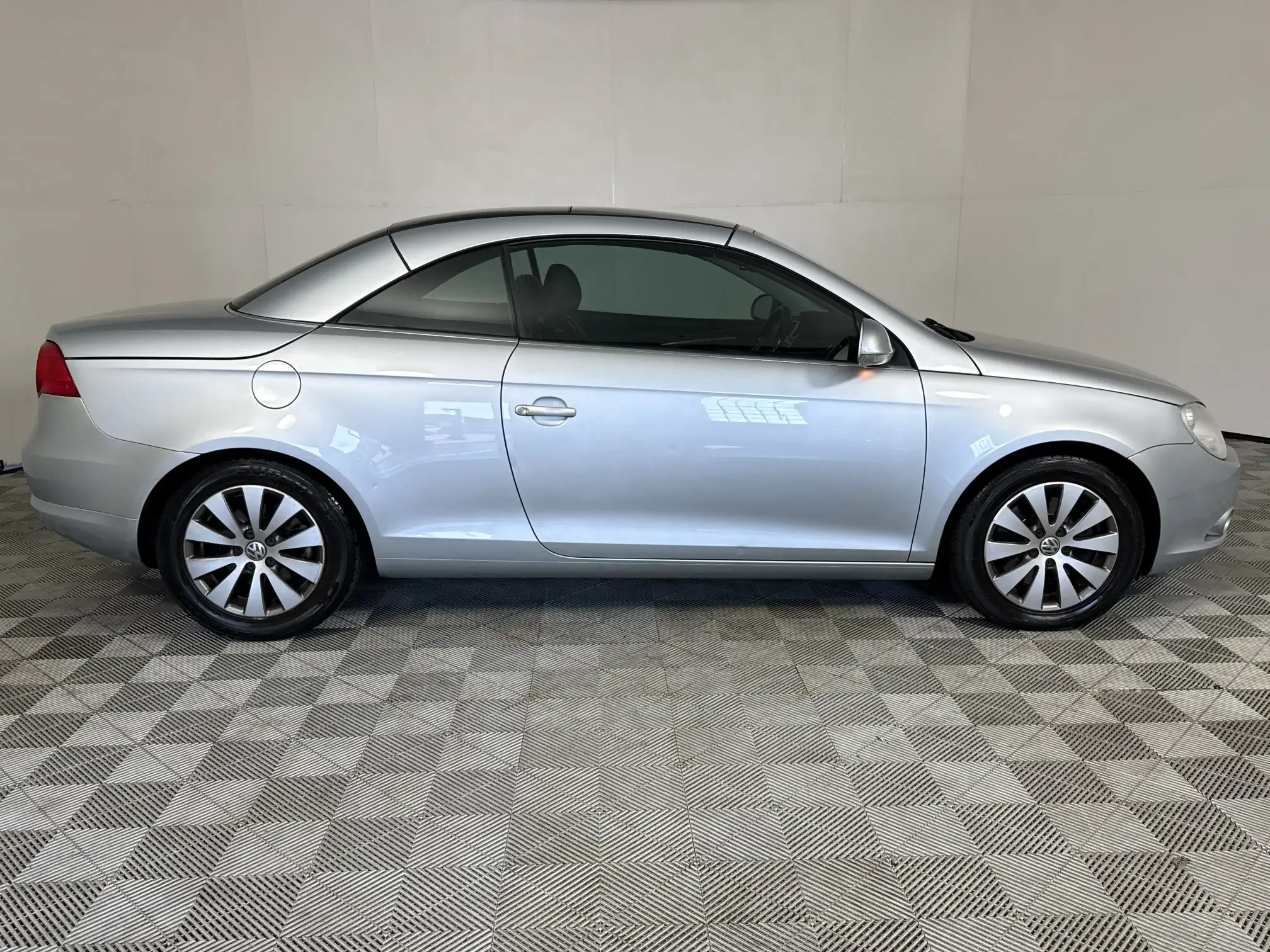 Volkswagen EOS