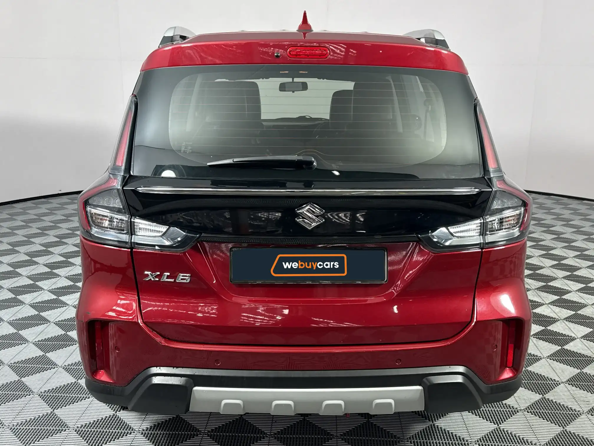 Suzuki XL6