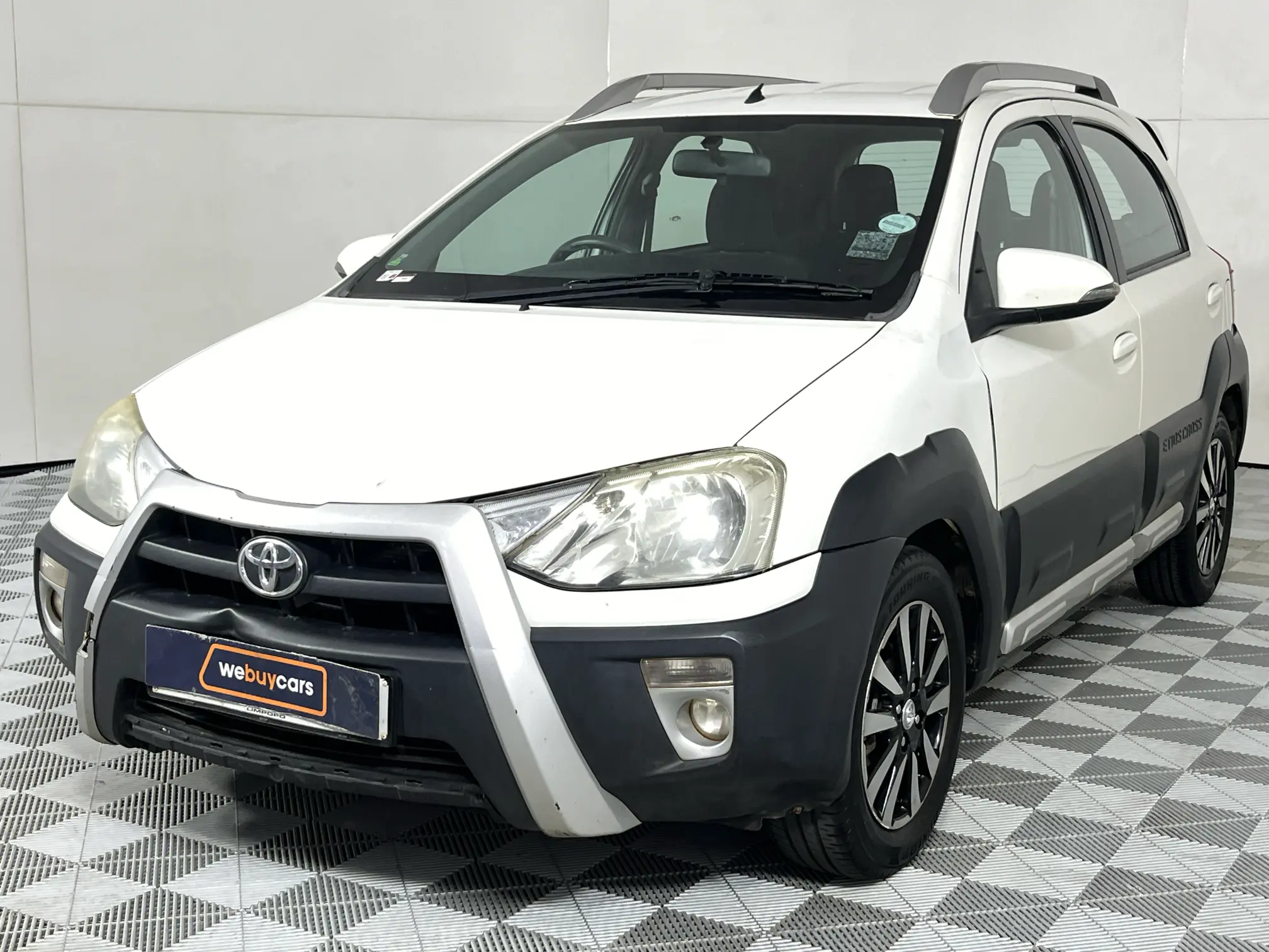2016 Toyota Etios Cross 1.5 XS 5-Door